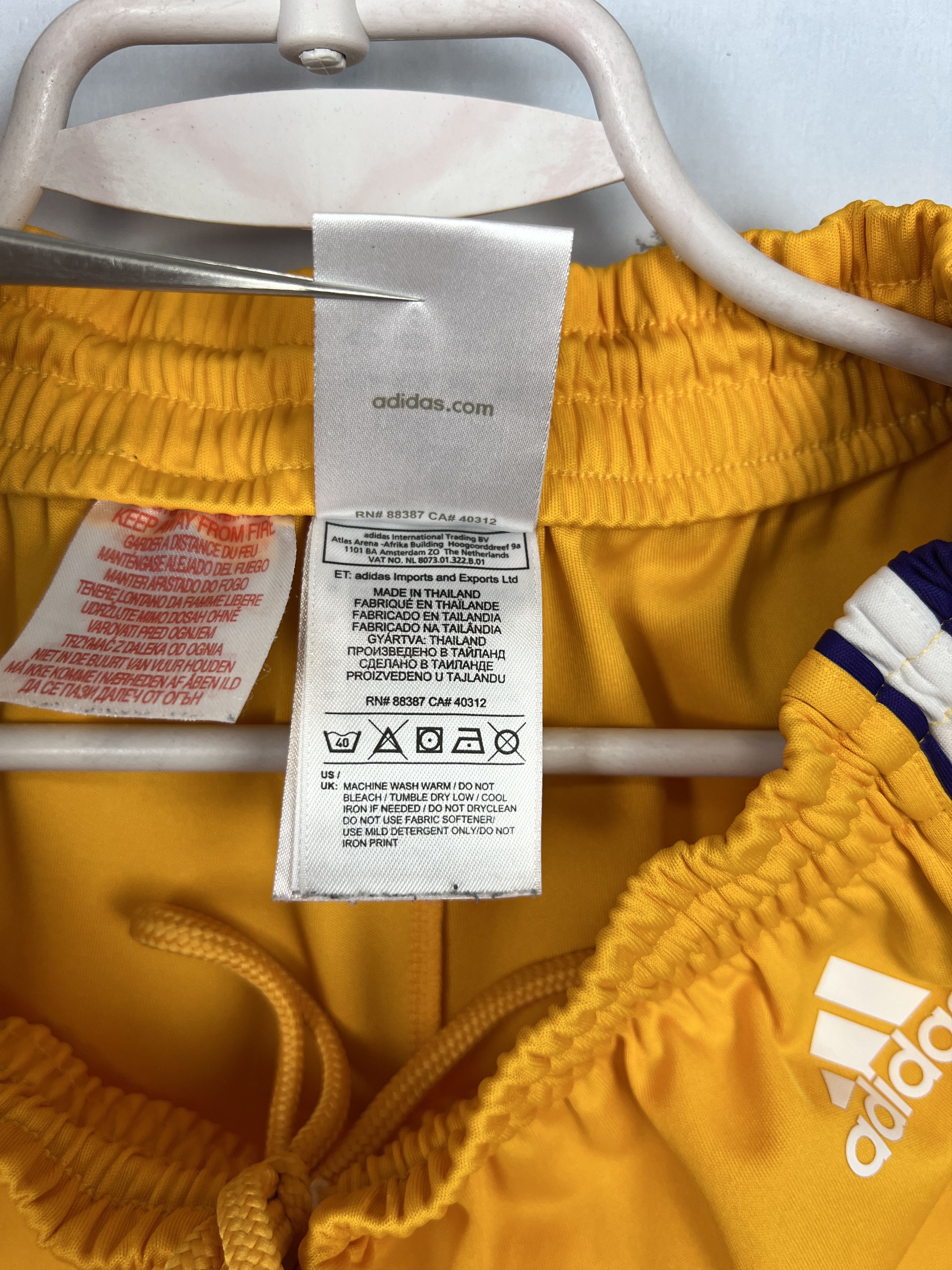 Adidas Vintage Los Angeles Lakers Bryant NBA Kids 16 Y Shorts Size US 30 / EU 46 - 10 Thumbnail
