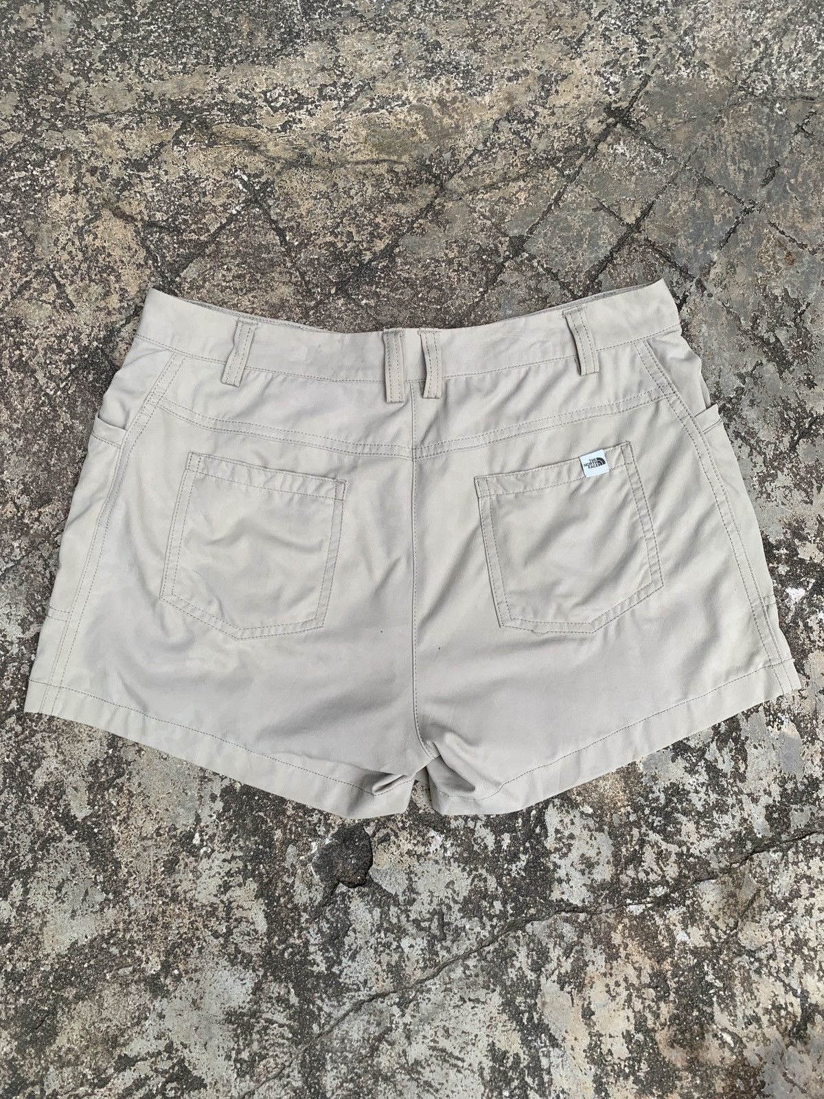 The North Face × Vintage 2000s The North Face Waterproof Outdoor Hiking Shortpants Size 29" - 3 Thumbnail