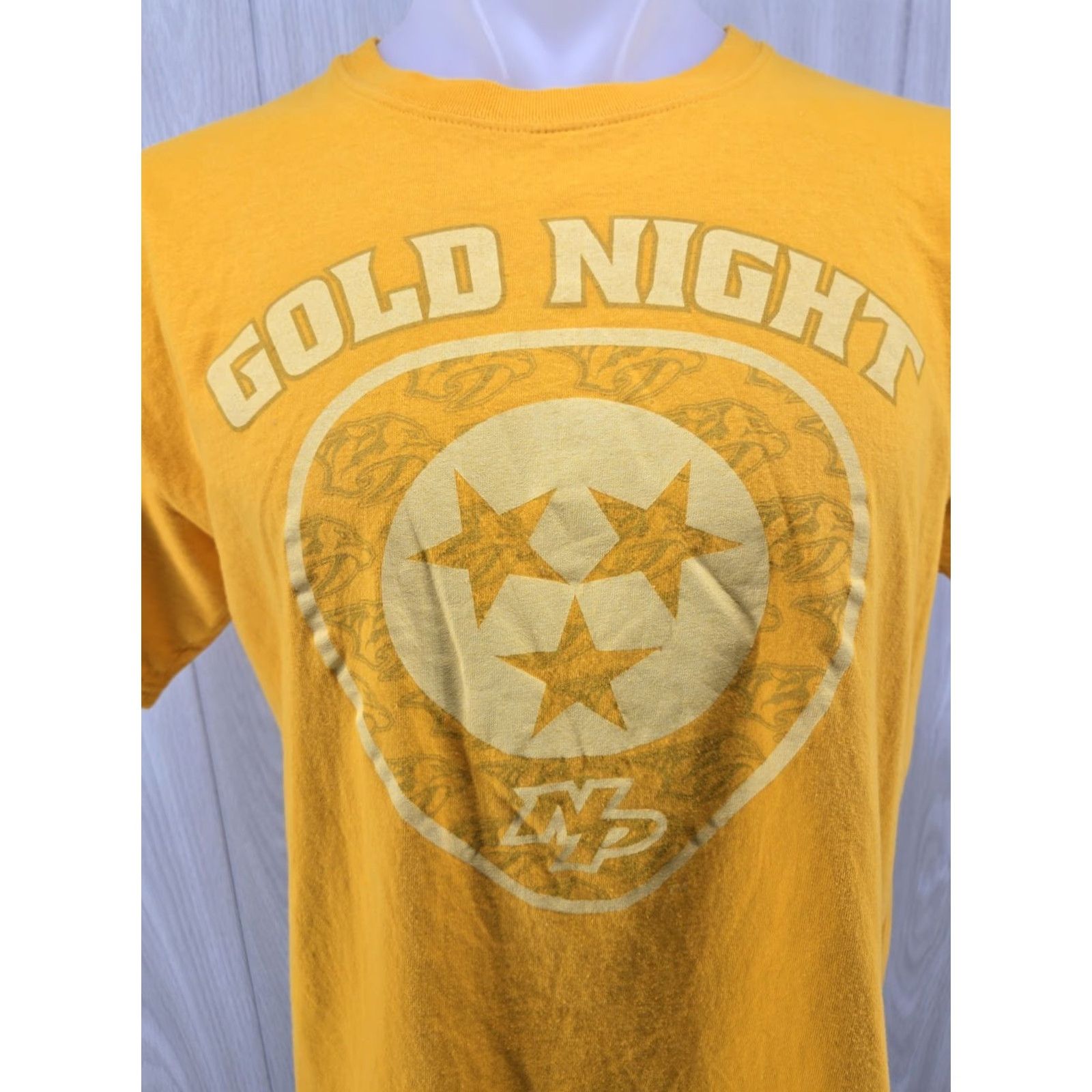 Vintage Nashville Predators NHL Yellow T-shirt Large Night Men L Yellow Night 90s? Size US L / EU 52-54 / 3 - 2 Thumbnail
