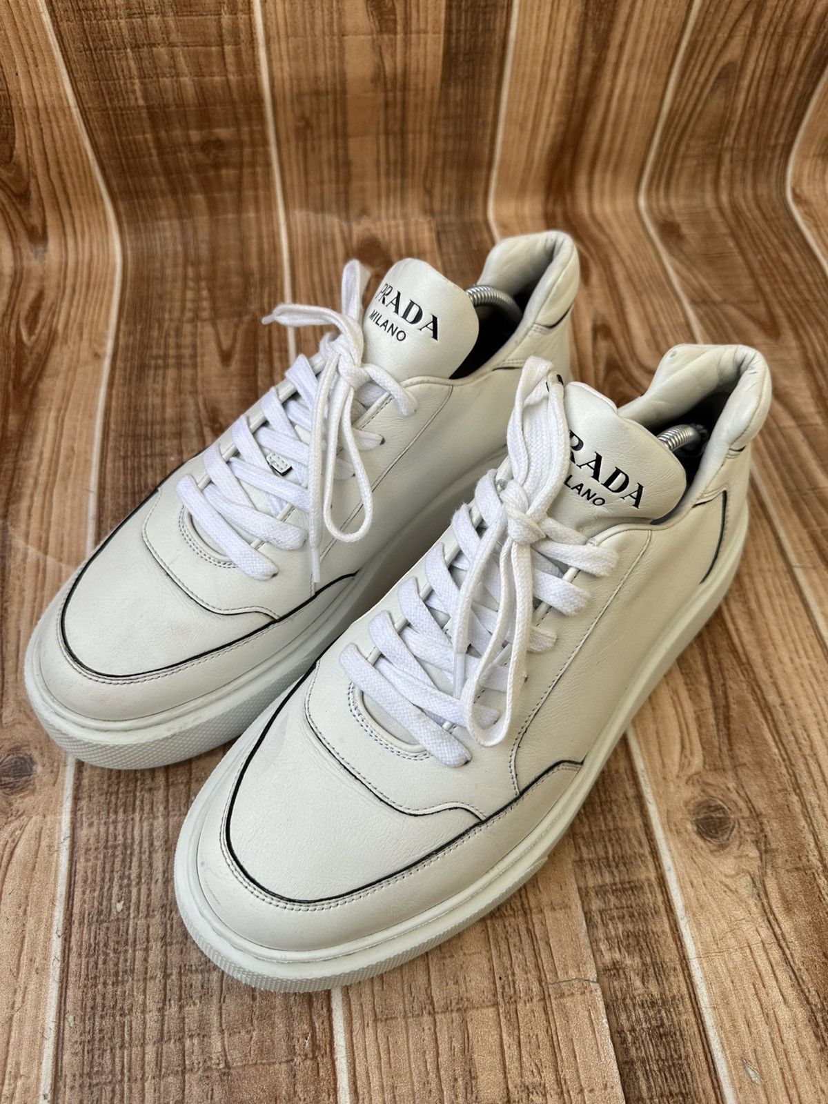 Prada Prada Milano White Leather Montana Low top Sneaks Size US 10 / EU 43 - 2 Thumbnail