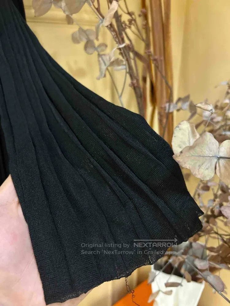 Chanel Chanel Black and silver glitter pleated long-sleeved dress Size XS / US 0-2 / IT 36-38 - 3 Thumbnail