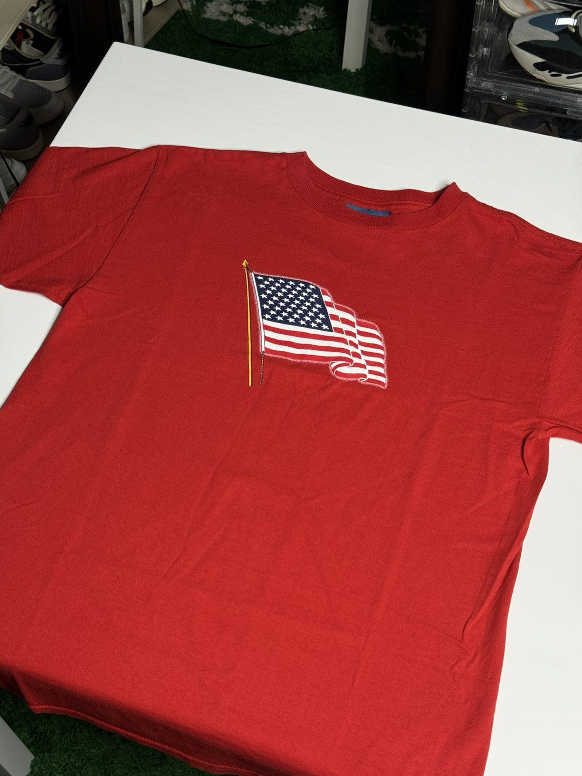 Vintage VINTAGE 1990's American Flag Tee “Red” [ M ] PREOWNED Size US M / EU 48-50 / 2 - 1 Thumbnail