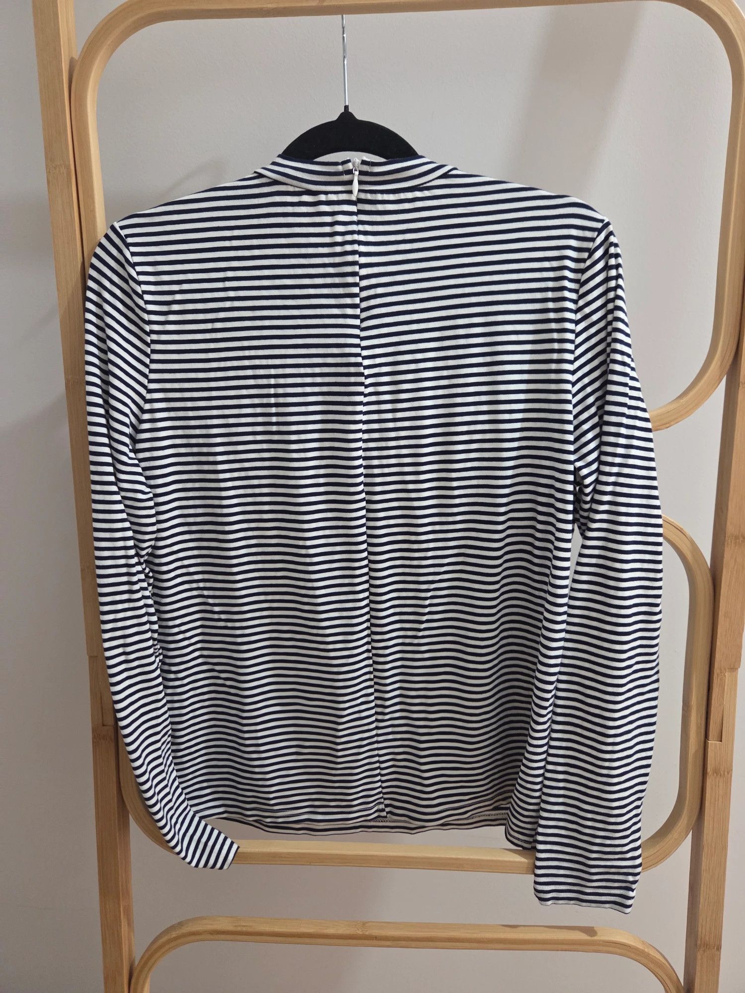 Aeropostale Apéro Women's Striped Long Sleeve Crew Neck Top Navy White XS Size XS / US 0-2 / IT 36-38 - 1 Thumbnail