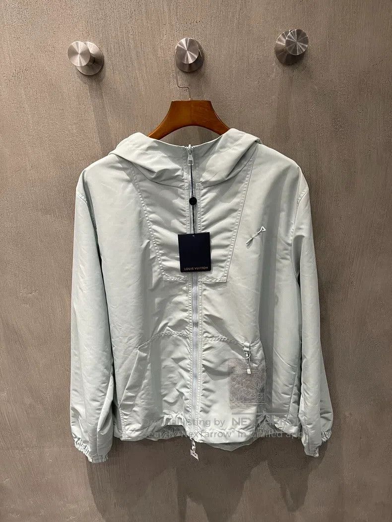 Louis Vuitton Louis Vuitton Two-way Wear Pin Full Print Windbreaker Size US L / EU 52-54 / 3 - 1 Thumbnail