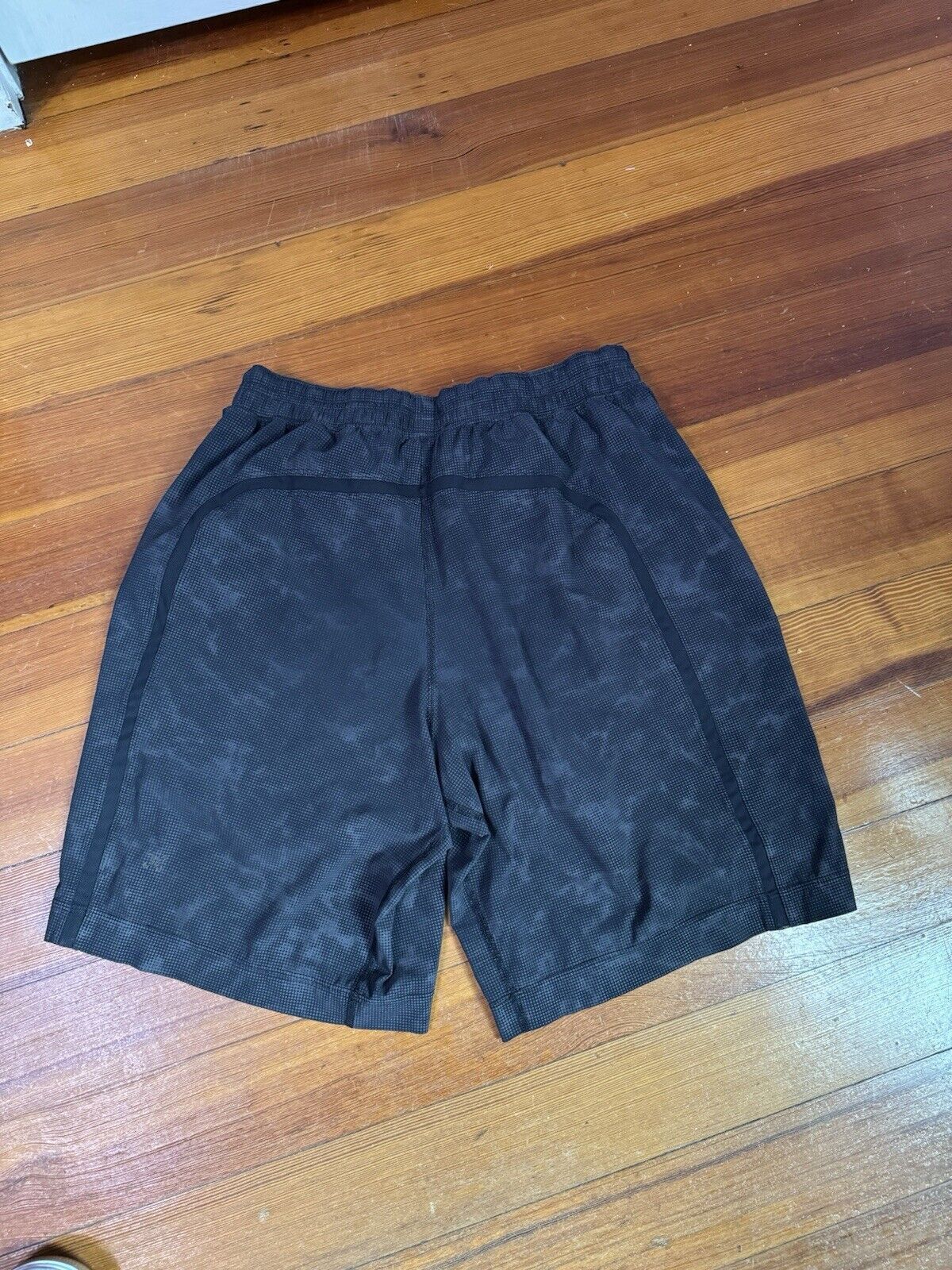 Lululemon Lululemon Pace Breaker Shorts Lined Small - Reflective Black Size US 29 - 3 Thumbnail