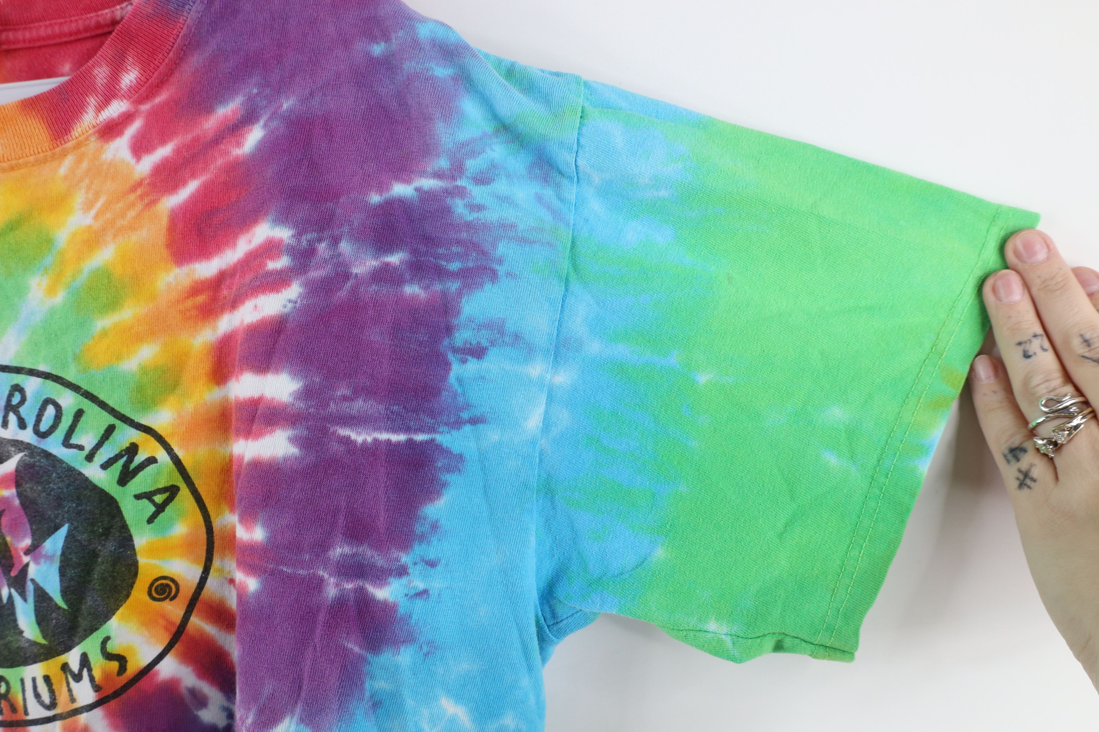 Vintage Vintage 90s Streetwear Aquariums Rainbow Tie Dye T-Shirt Size M / US 6-8 / IT 42-44 - 6 Thumbnail