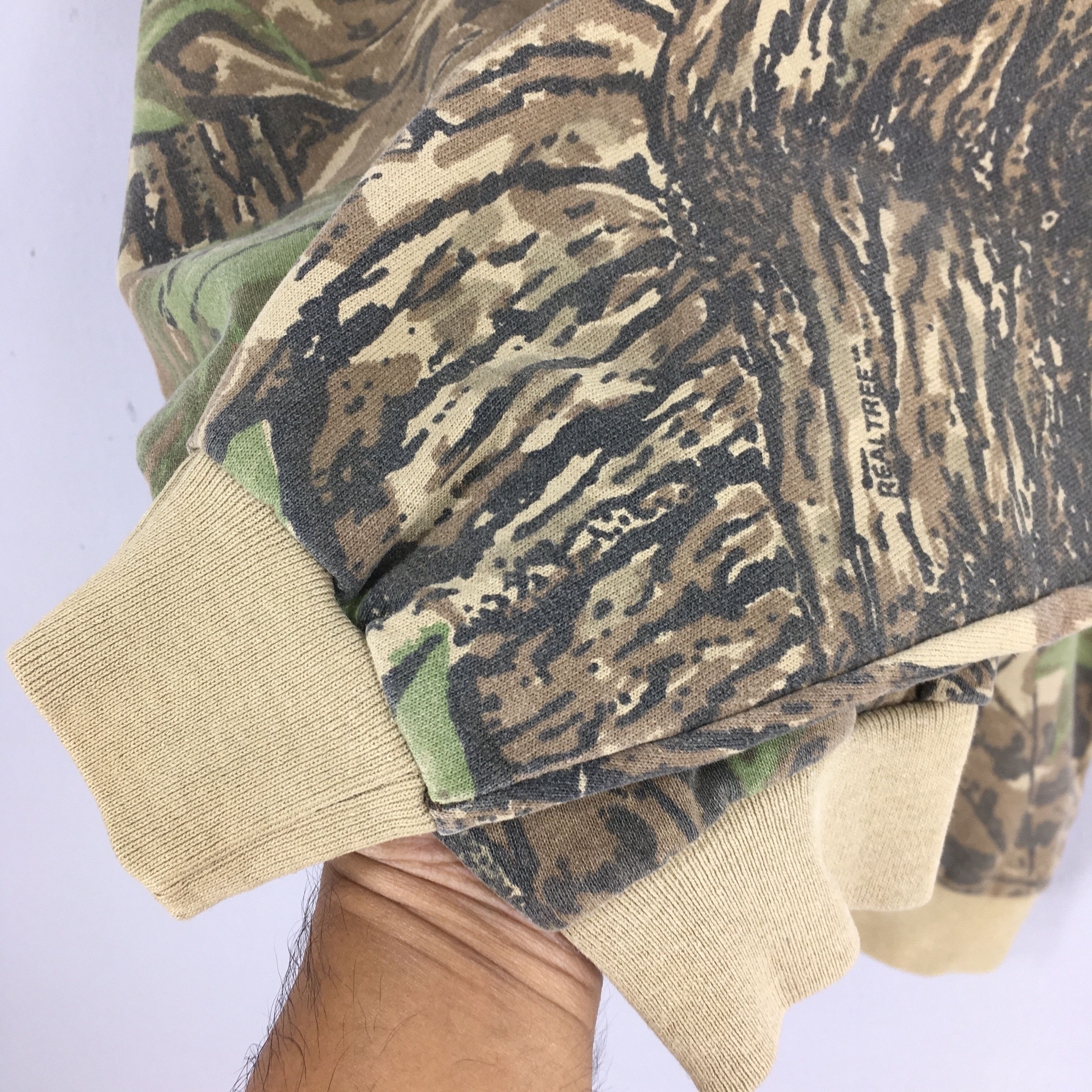 Mossy Oaks Vintage 90s Liberty Usa Camo Real Tree Sweatshirt Large Size US L / EU 52-54 / 3 - 4 Thumbnail