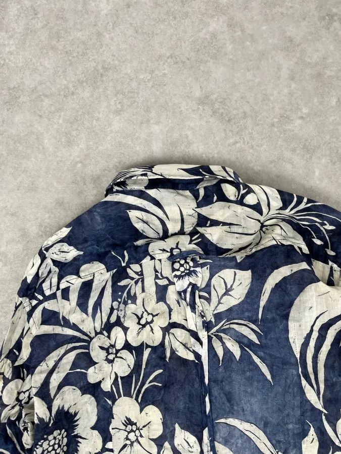 Dolce & Gabbana 2000s Dolce & Gabbana Navy Floral Exotic Shirt Size US S / EU 44-46 / 1 - 7 Thumbnail