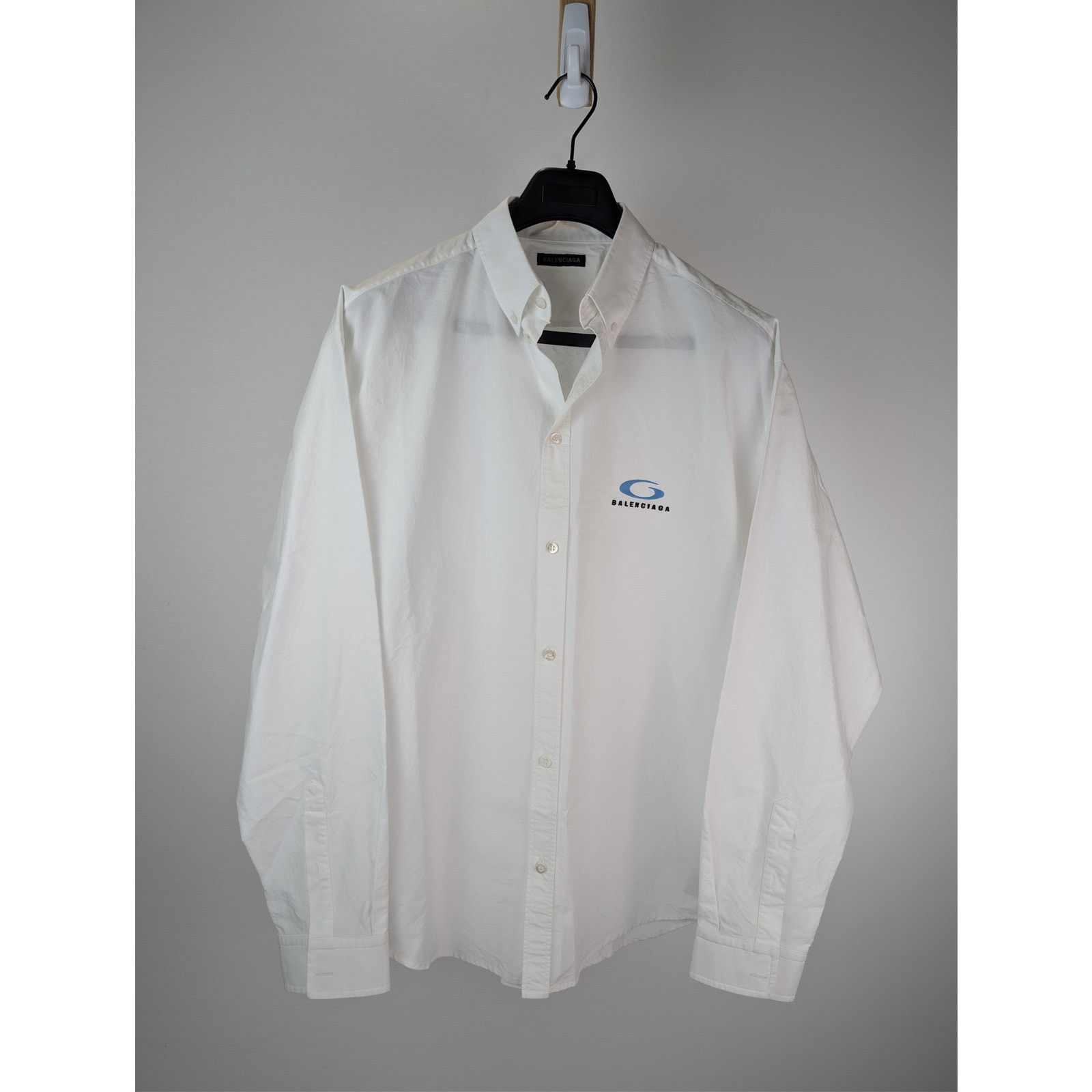 Balenciaga o1rshd1 Long-Sleeve Large Fit Cotton Poplin Shirt in White Size US XXL / EU 58 / 5 - 1 Thumbnail
