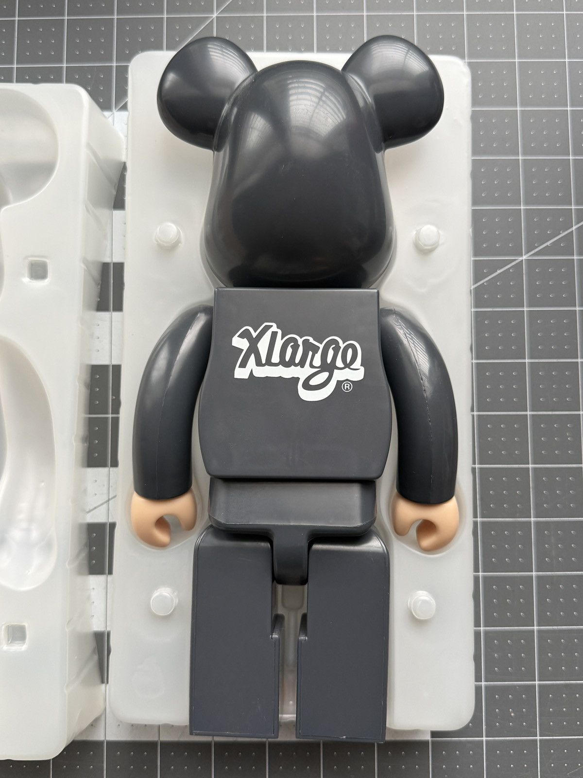 Medicom Toy Medicom 400% bearbrick xlarge little friend black Size ONE SIZE - 4 Thumbnail