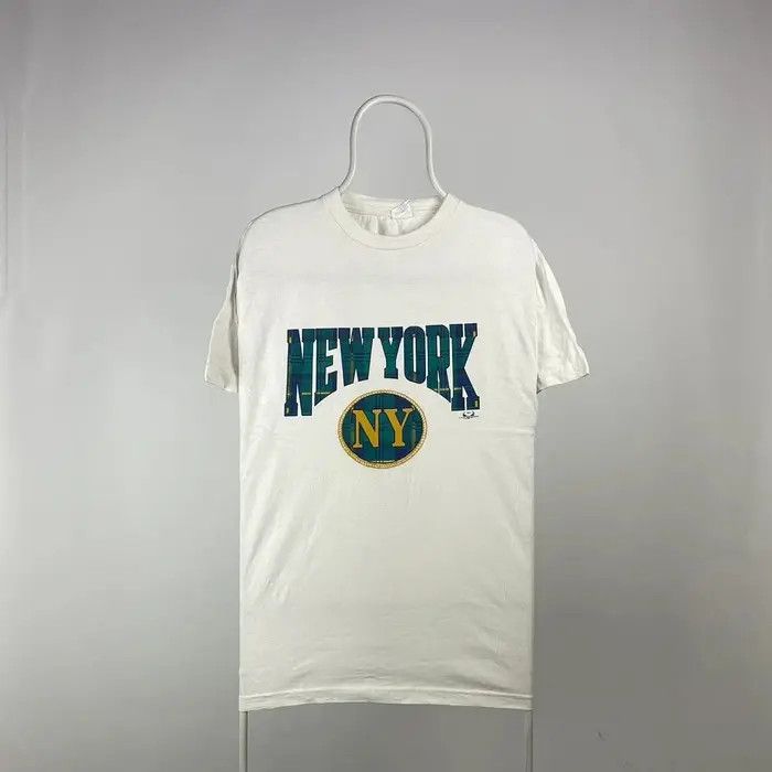Band Tees New York T-shirt vintage band tee size Large Size US L / EU 52-54 / 3 - 1 Thumbnail