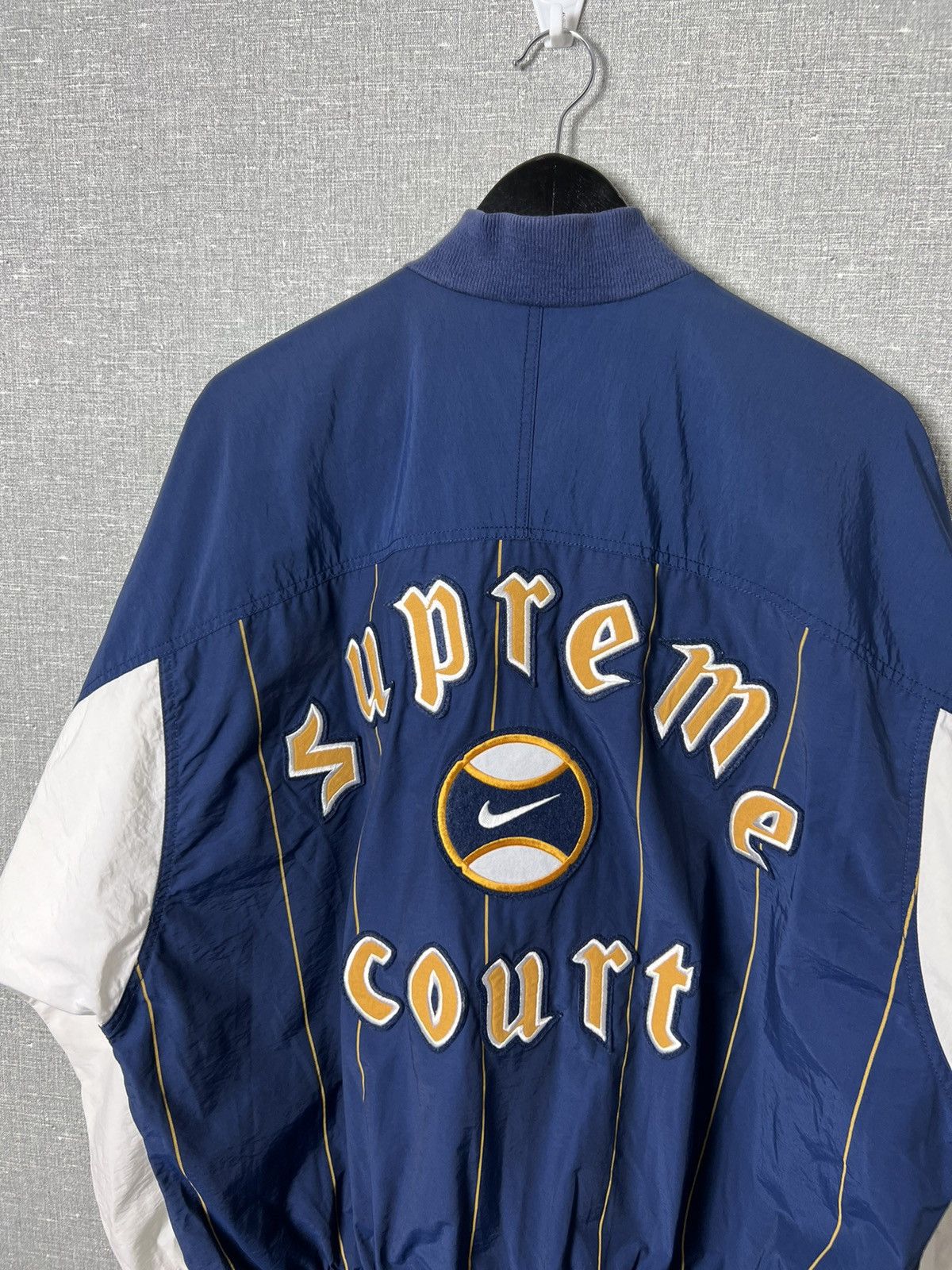 Nike Rare Vintage Nike Supreme Court SC Big Logo Bomber Jacket Size US L / EU 52-54 / 3 - 2 Thumbnail