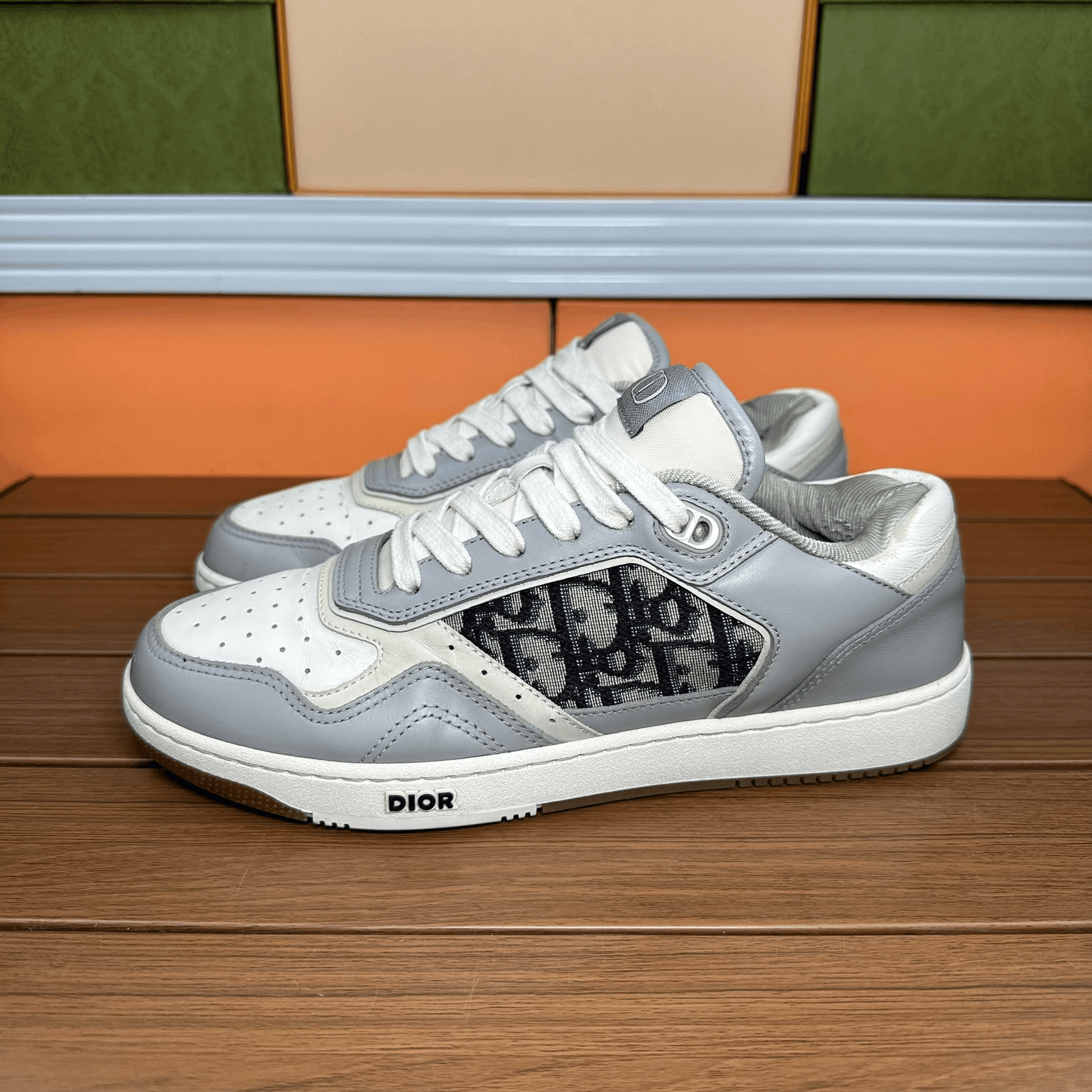 Dior Dior Printed White Lowtop Sneakers 6 Men Size US 6 / EU 39 - 1 Thumbnail