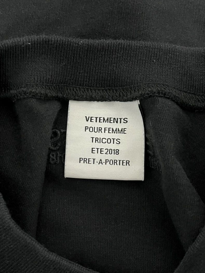 Vetements vetements Silhouette with side slits Black Washed short sle Size US XS / EU 42 / 0 - 3 Thumbnail