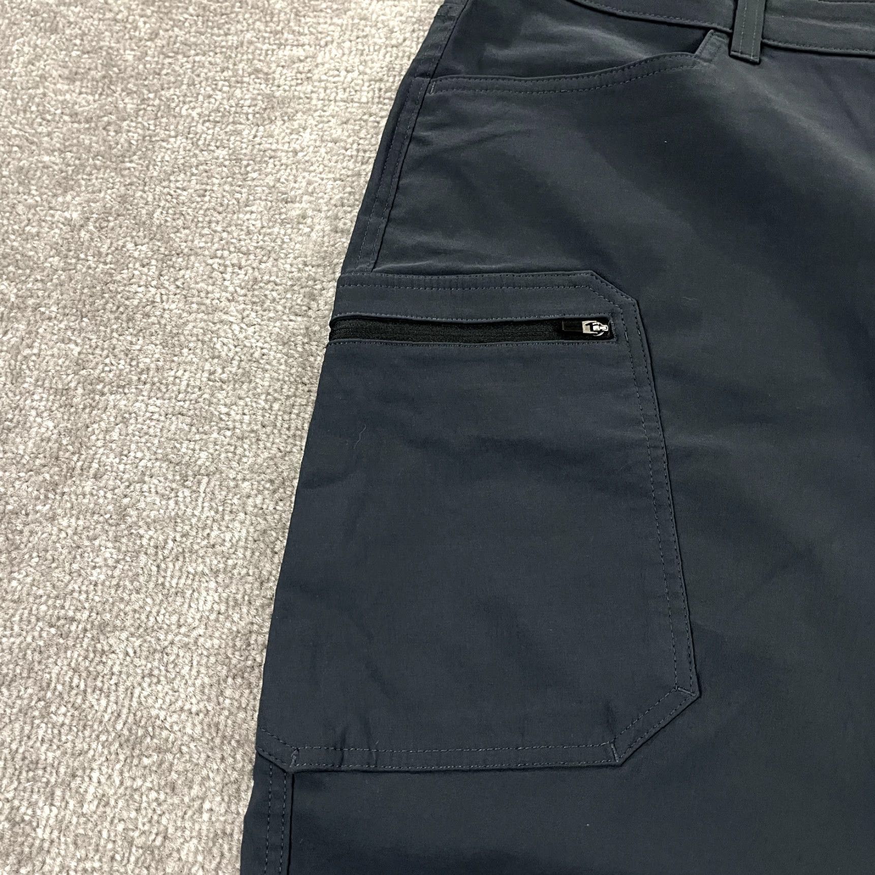 Eddie Bauer EDDIE BAUER Shorts Mens 40 x 11" Storm Gray MR Rainer Hiking Outdoor Nylon NEW PPE Size US 40 / EU 56 - 7 Thumbnail