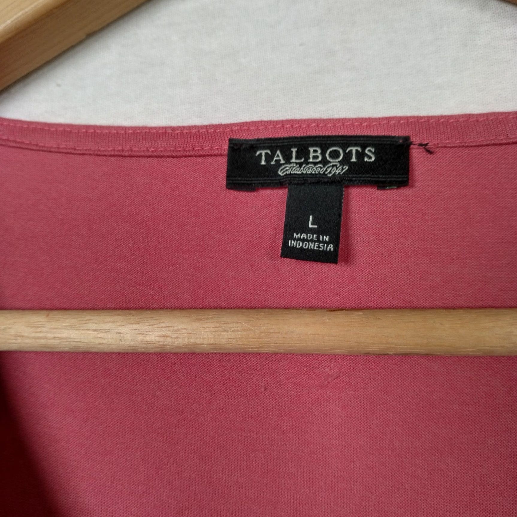 Talbots VINTAGE Talbots Tank Shirt Women L Pink Rose Pleated Trim V-Neck Beachy Feminine 90s/Barbiecore Womens Size L / US 10 / IT 46 - 5 Thumbnail