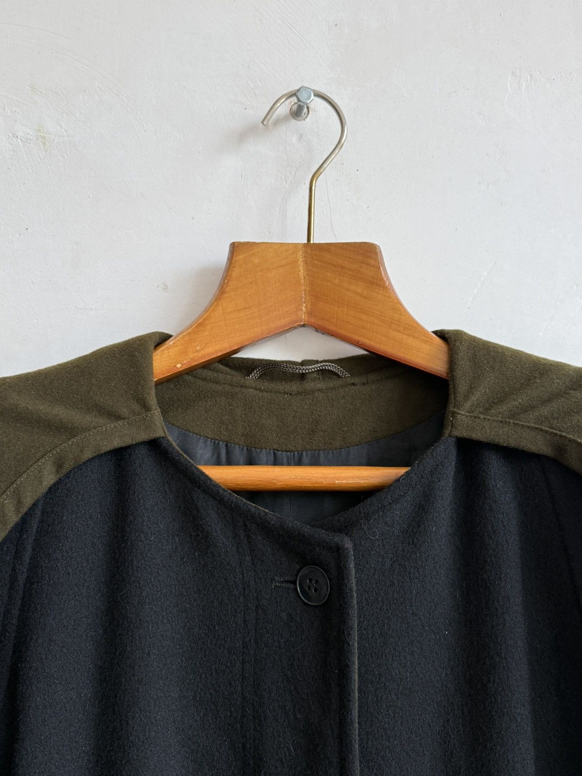 Schneiders Vintage Schneiders Salzburg Wool Coat with Green Cape Wool Size L / US 10 / IT 46 - 8 Thumbnail