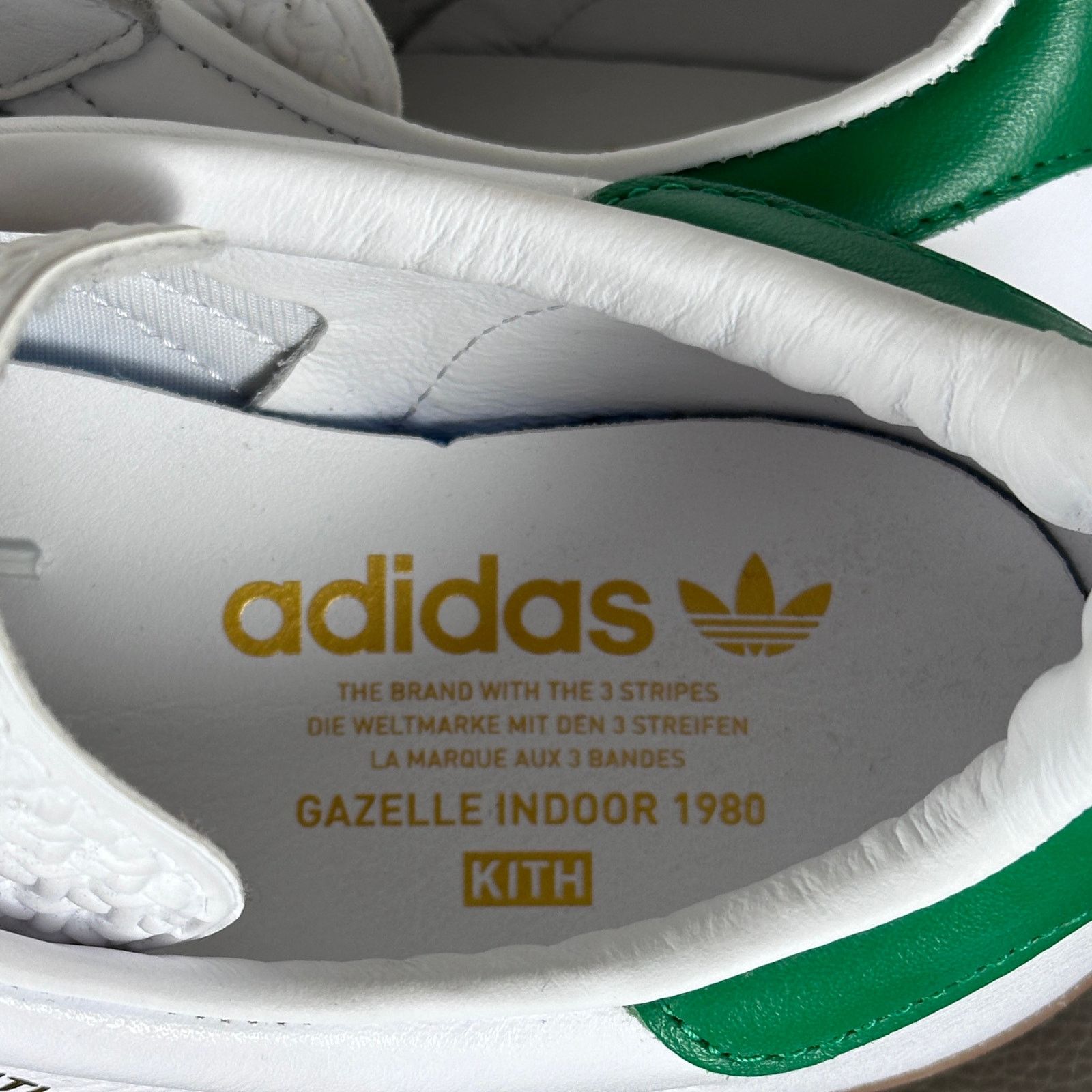 Adidas × Kith Classic Gazelle Indoor White/Green Size US 7 / EU 40 - 13 Thumbnail
