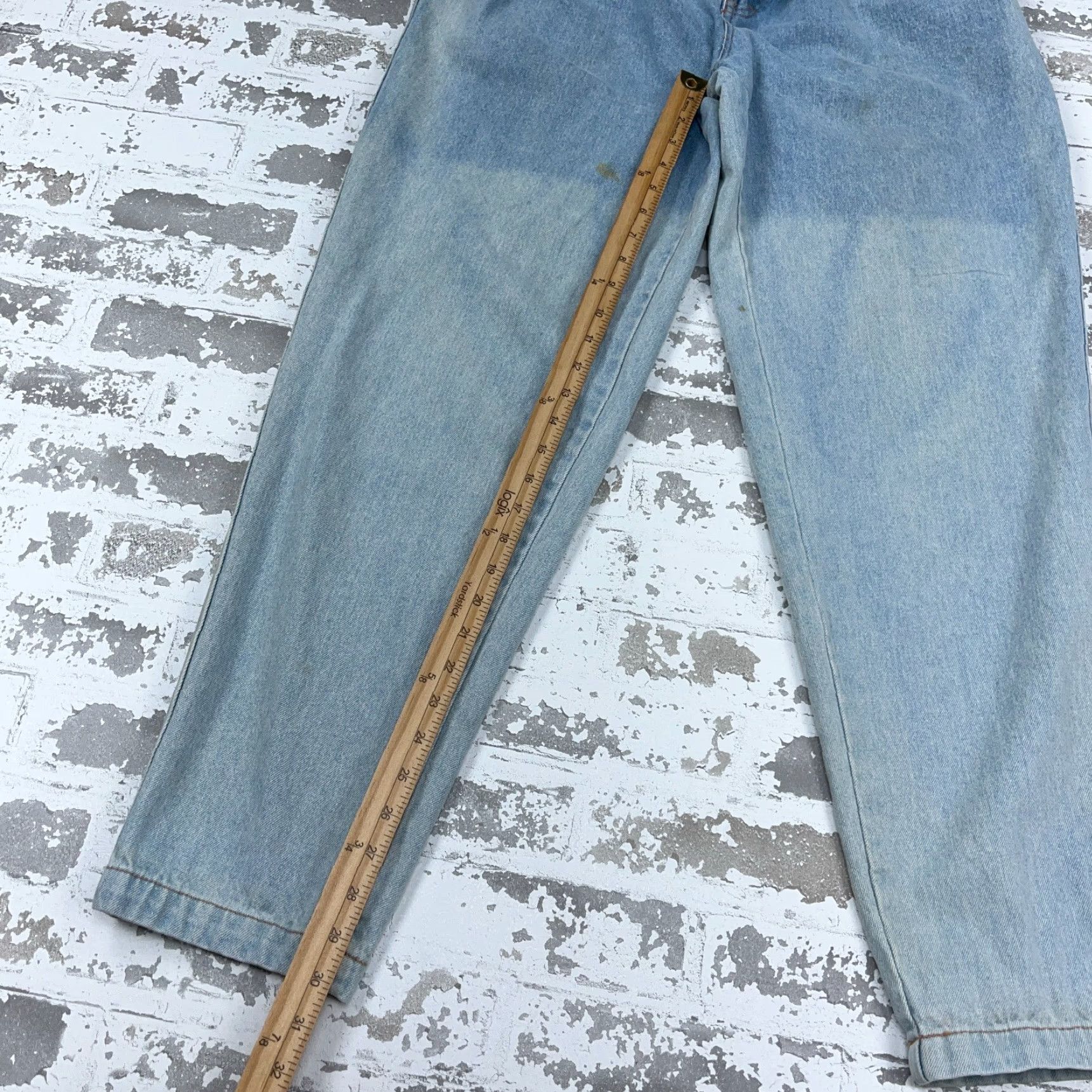 Vintage VINTAGE UNIONBAY Jeans Men 34x30 Baggy Tapered Leg Blue denim 5-pocket Work Grunge 70s 80s Classic Mens Jeans Size US 34 / EU 50 - 6 Thumbnail