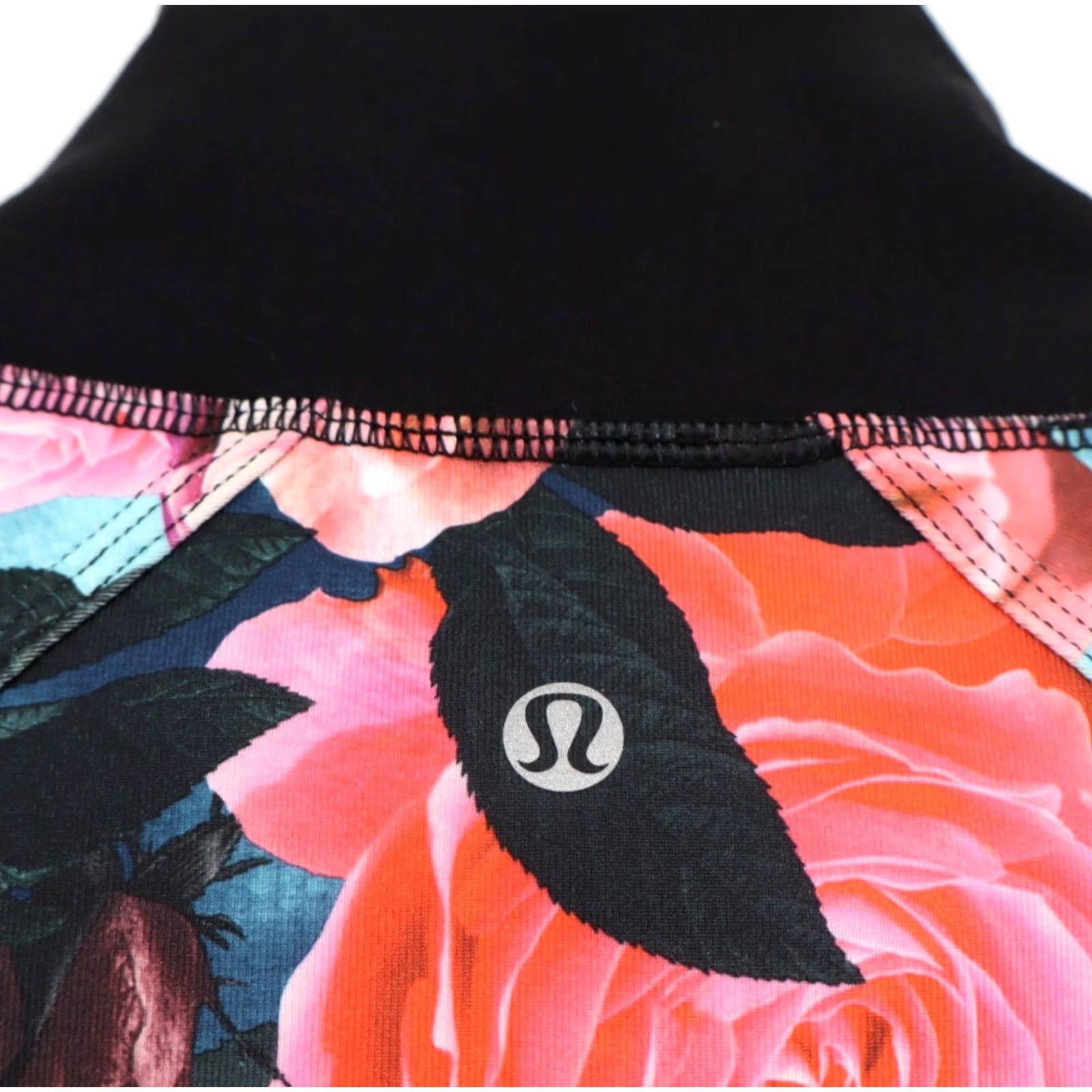 Lululemon Lululemon Jacket Women's Size 8 Black Pink Secret Garden Floral Workout Athleisure Size M / US 6-8 / IT 42-44 - 3 Thumbnail