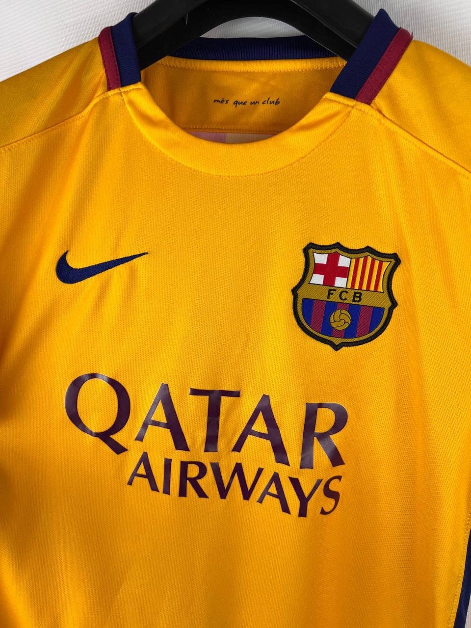 Nike Barcelona Nike 2015-16 jersey t-shirt size S Size US S / EU 44-46 / 1 - 7 Thumbnail