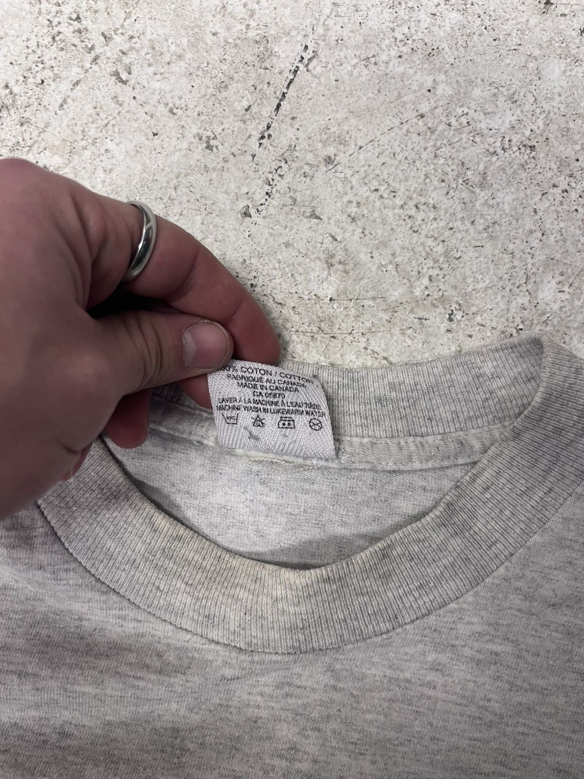 Vintage Vintage grey esprit world aids day tee Size US L / EU 52-54 / 3 - 4 Thumbnail