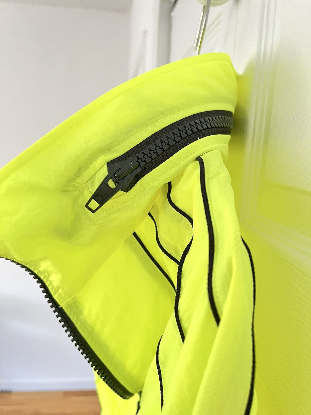 Alexander Wang Alexander Wang Nylon Jacket Size M / US 6-8 / IT 42-44 - 2 Thumbnail