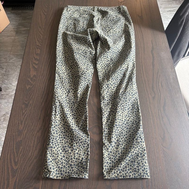 Talbots Talbots Signature Jeans Leopard Print sz 6 Straight Leg Size 28" / US 6 / IT 42 - 2 Thumbnail