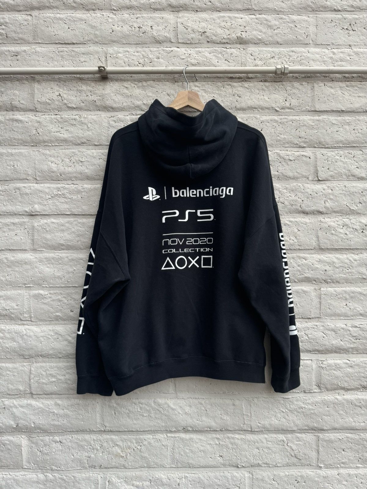Balenciaga × Playstation Balenciaga Playstation PS5