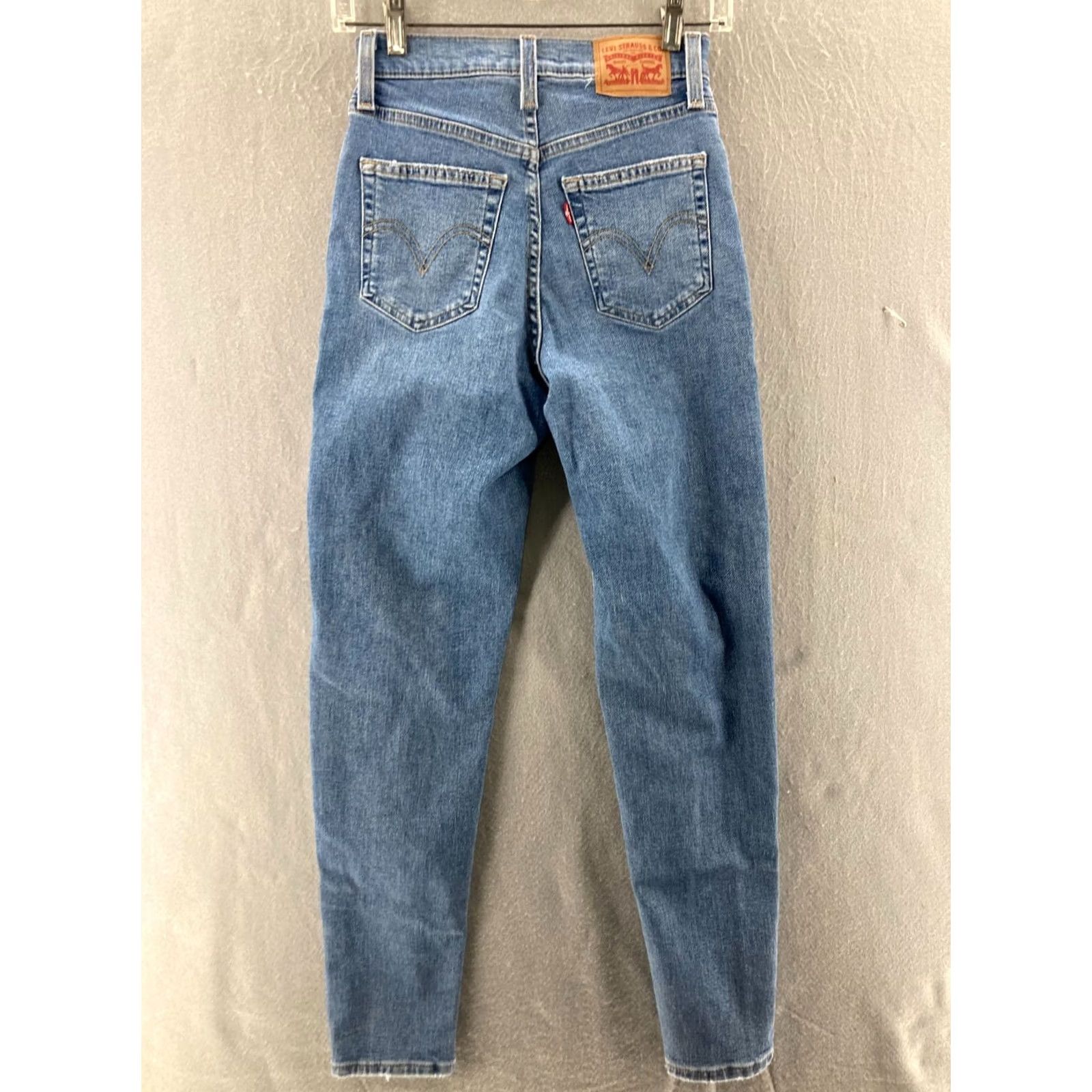 Levi's VINTAGE Levis Jeans Womens 24 Blue Denim Mom Jean Zip Fly High Waisted Distressed Size 42" / US 20 - 7 Thumbnail