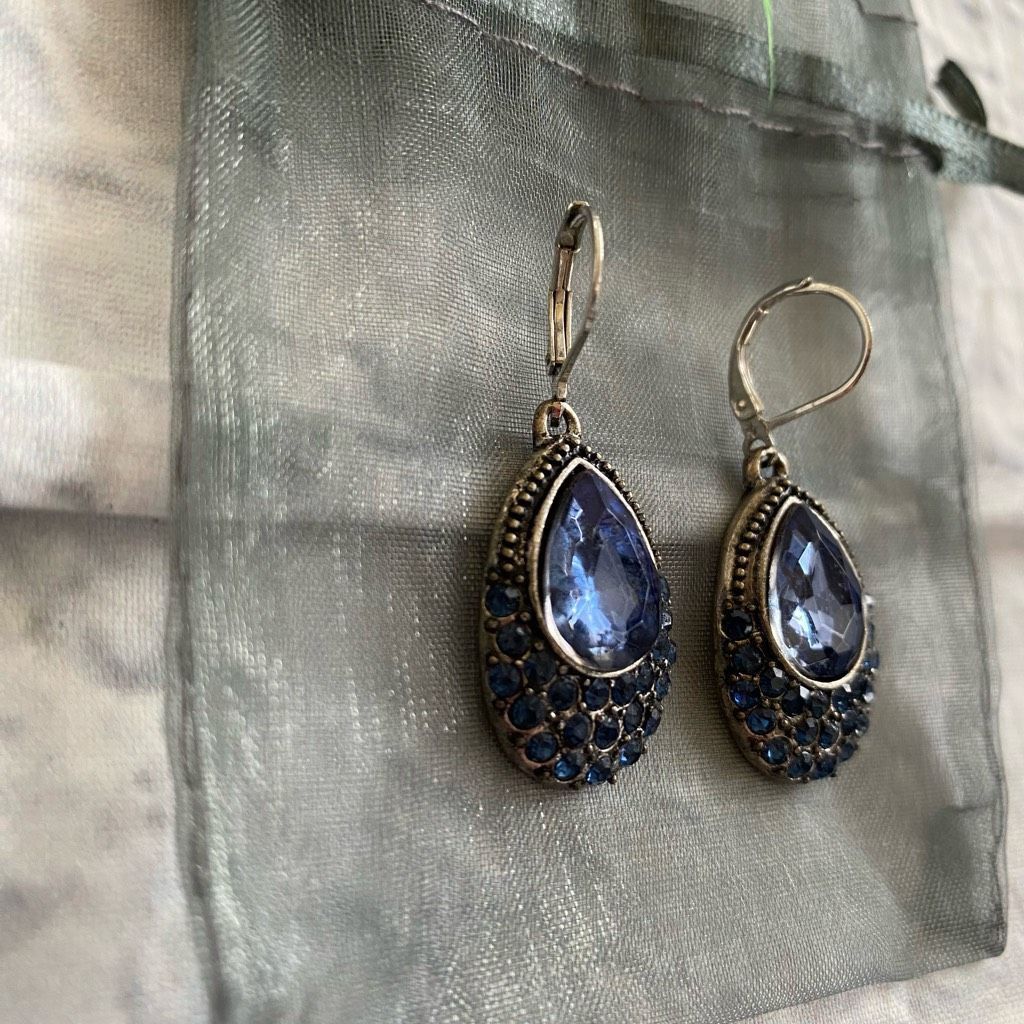 Other Tear drop earrings w/blue rhinestones and lever back closure Size ONE SIZE - 2 Thumbnail