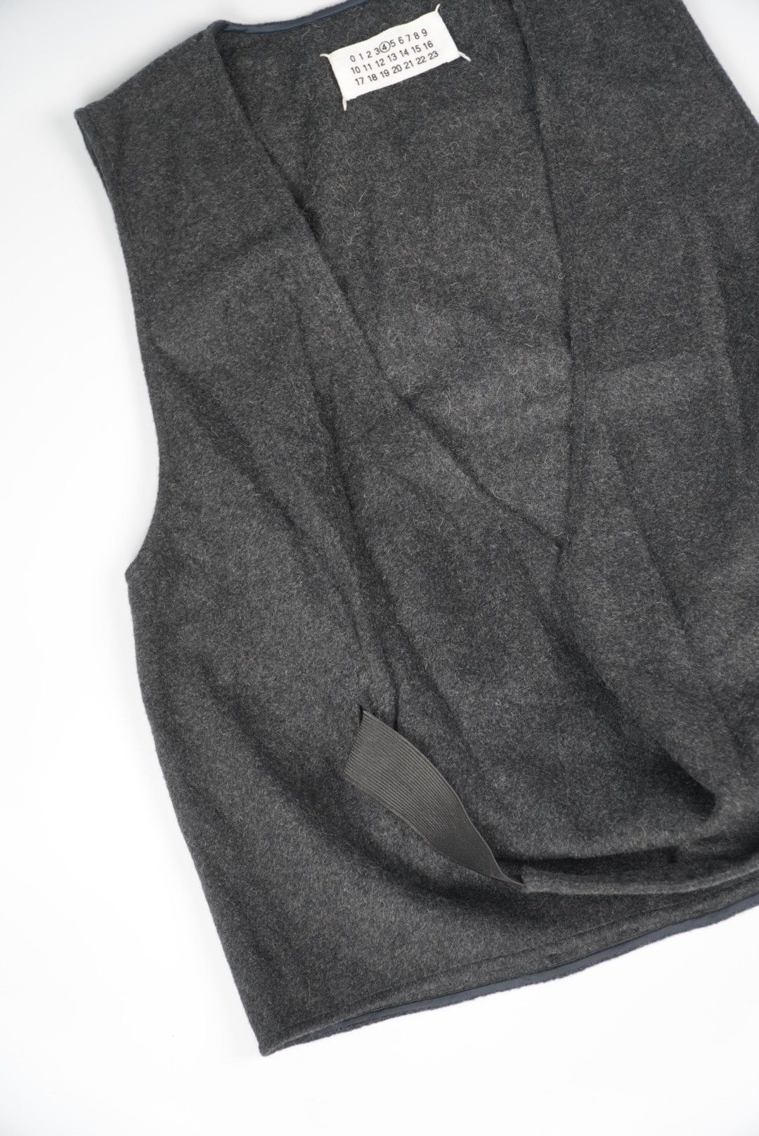 Maison Margiela Maison Margiela Line 4 Vest Size US S / EU 44-46 / 1 - 3 Thumbnail