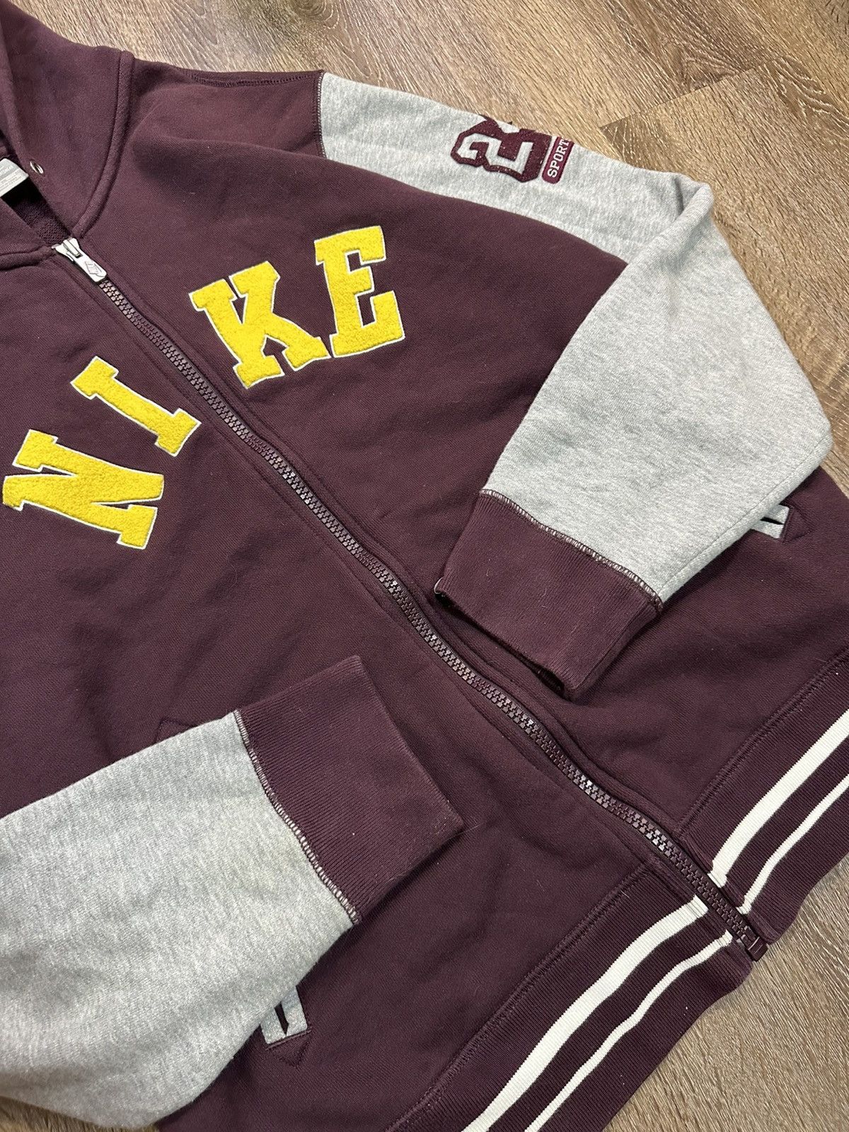 Nike Nike Vintage Zip Hoodie Plush Big Logo Size US XL / EU 56 / 4 - 3 Thumbnail