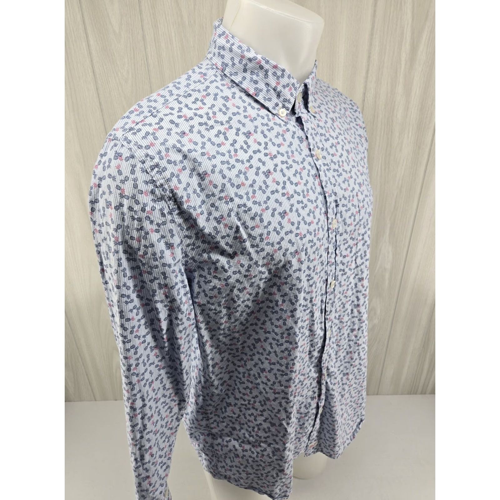 Vineyard Vines Vineyard Vines Murray Shirt Slim Fit Mens LARGE Blue Pineapple Geometric Button-Up Shirt Size US L / EU 52-54 / 3 - 7 Thumbnail