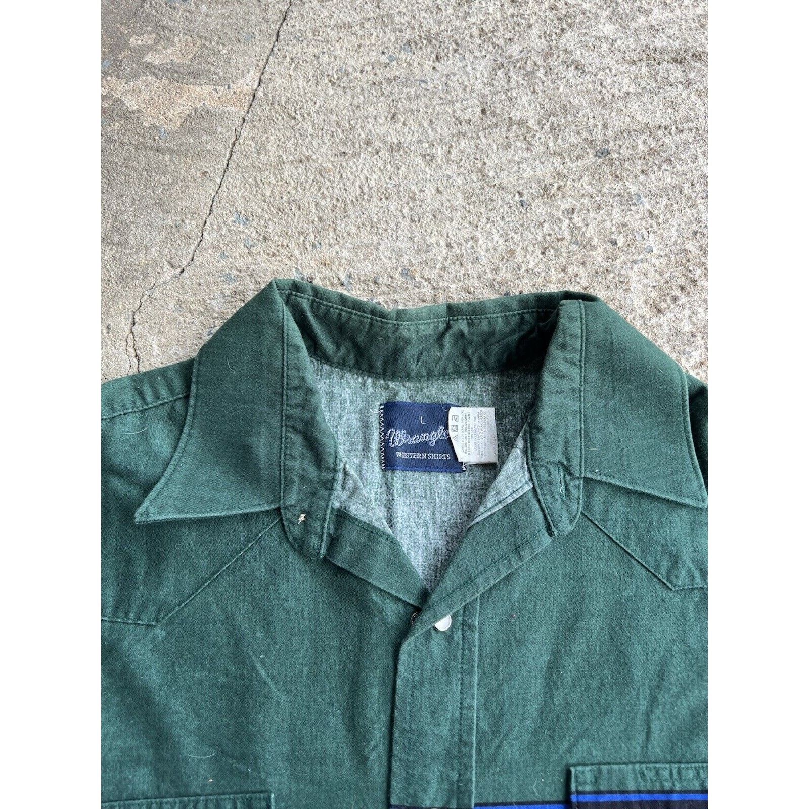 Wrangler Vintage Wrangler Green Western Aztec Pearl Snap Shirt XL Size US XL / EU 56 / 4 - 2 Thumbnail