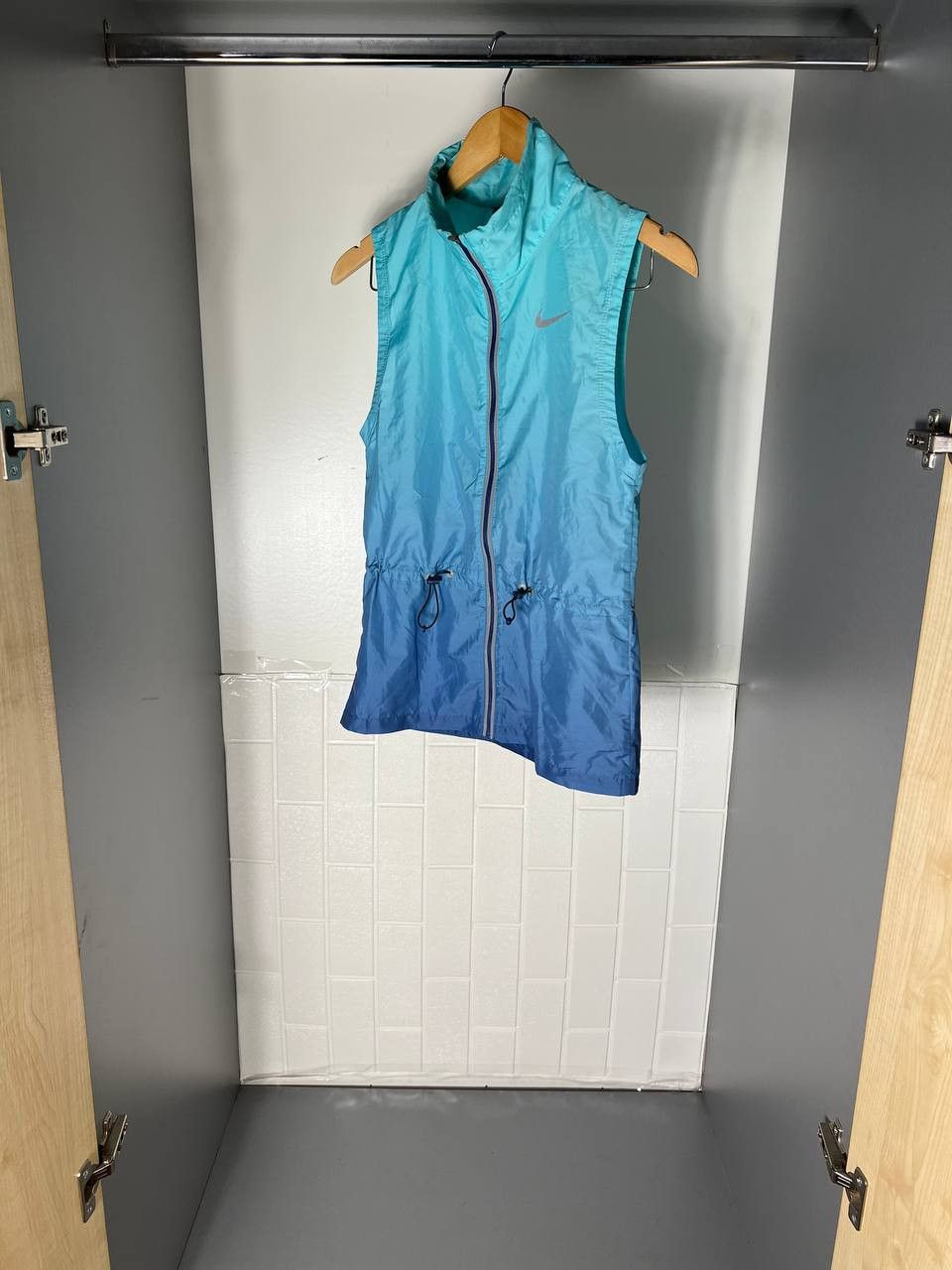 Nike VINTAGE NIKE NYLON RUNNING VESTS JACKET RETRO Y2K DRILL Size XS / US 0-2 / IT 36-38 - 3 Thumbnail