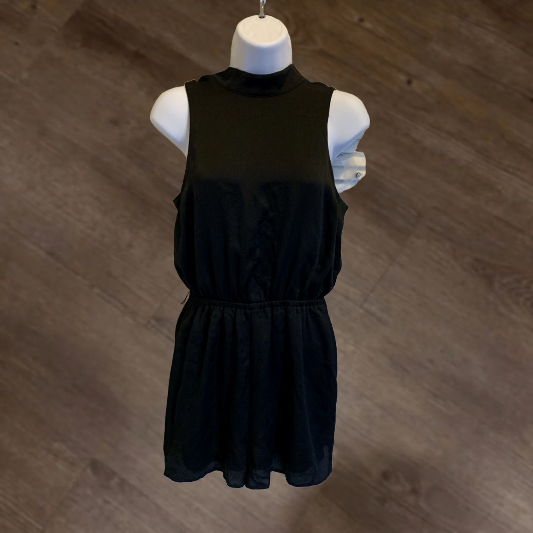 express black dress shorts New Express Women's Black Size 00 28W Pleated Dress Shorts