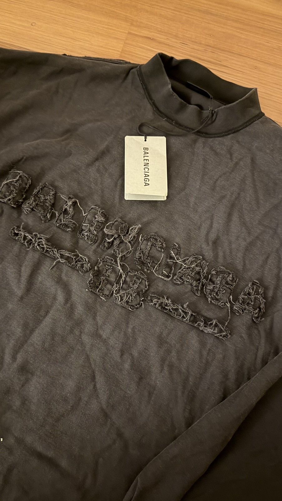 Balenciaga Balenciaga Distressed Long Sleeve Shirt SS25 Size US M / EU 48-50 / 2 - 2 Thumbnail