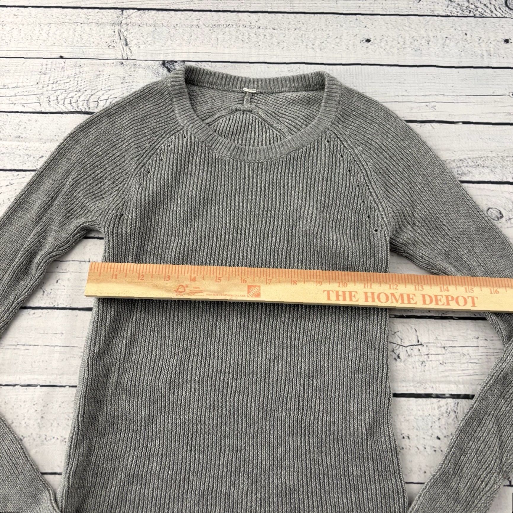 Lululemon Lululemon Long Sleeve Hold Tight Knit Crewneck Sweater Women's 4 Gray Size S / US 4 / IT 40 - 3 Thumbnail