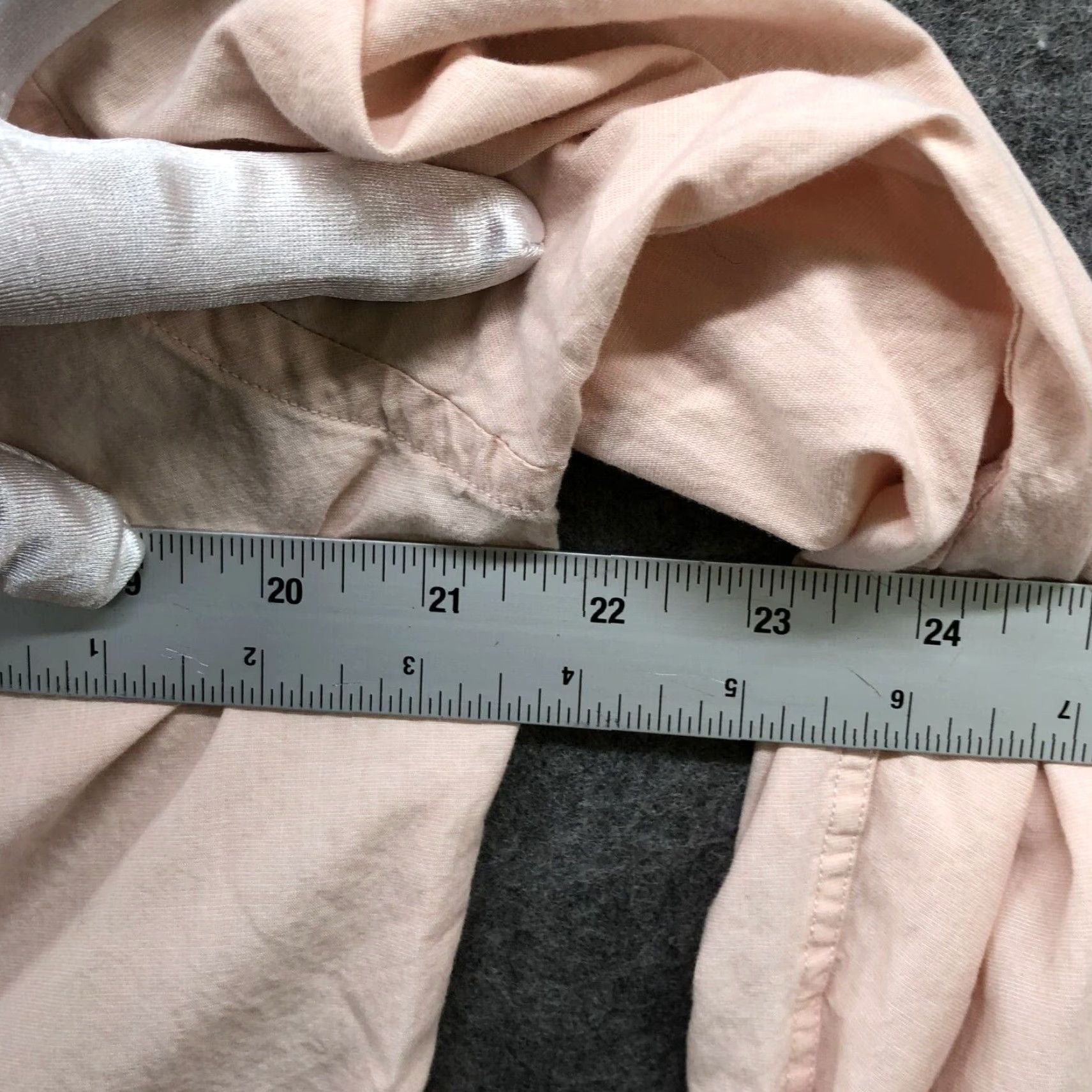 H&M H&M Lightweight Button-Down Shirt Mens M Light Pink Long Sleeve Cotton Regular Shirt Mens M Pink Cotton Button-Up Casual Classic Size US M / EU 48-50 / 2 - 7 Thumbnail