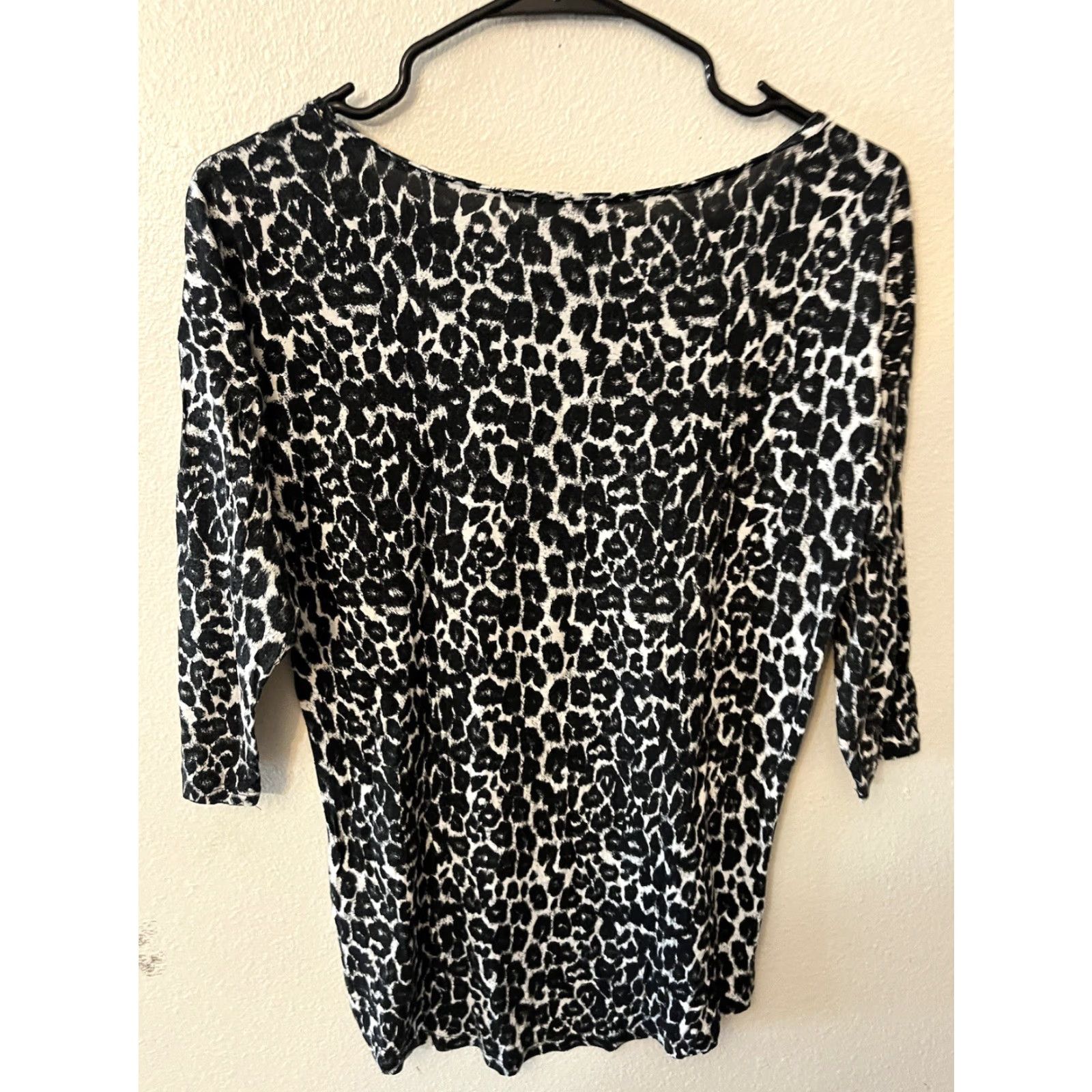 H&M H&M Divided Blouse 3/4 Sleeve Animal Print Size 4 Multicolor Jersey Viscose Scoop Neck Casual Regular Womens Shirt Size S / US 4 / IT 40 - 2 Thumbnail