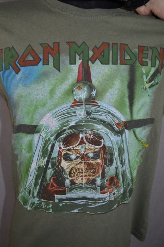 Band Tees Iron Maiden Legacy Of The Beast 2018 Tour T-Shirt tee Size US XL / EU 56 / 4 - 6 Thumbnail