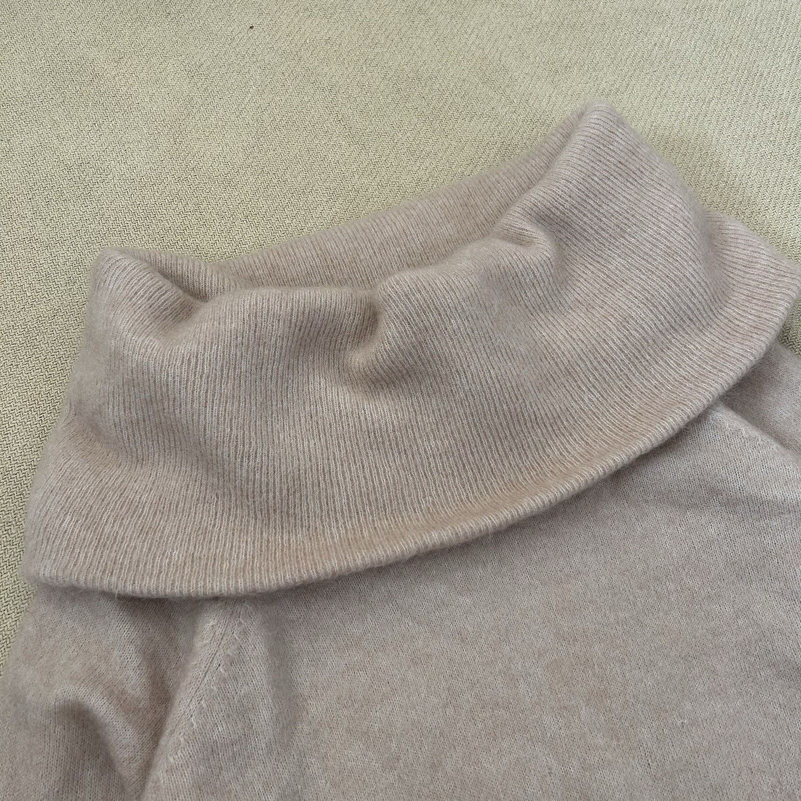 Acne Studios Daze Mohair Wool Cowl Off The Shoulder Sweater Medium Size M / US 6-8 / IT 42-44 - 3 Thumbnail
