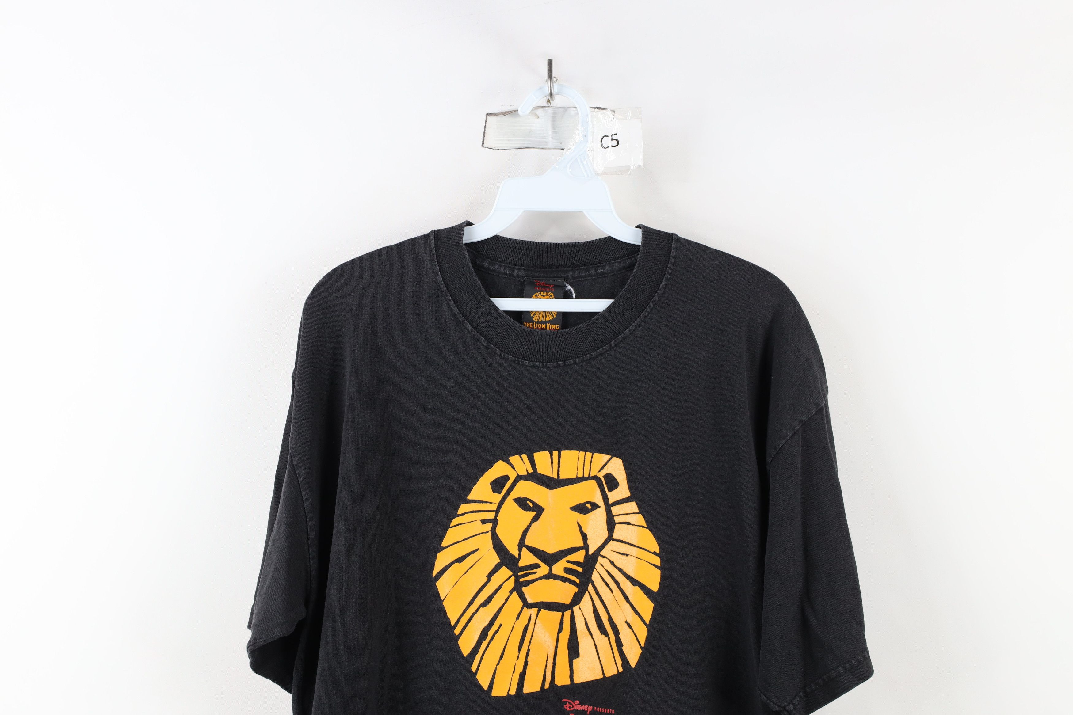 Disney × Vintage Vintage Disney Spell Out The Lion King Musical T-Shirt USA Size US L / EU 52-54 / 3 - 2 Thumbnail
