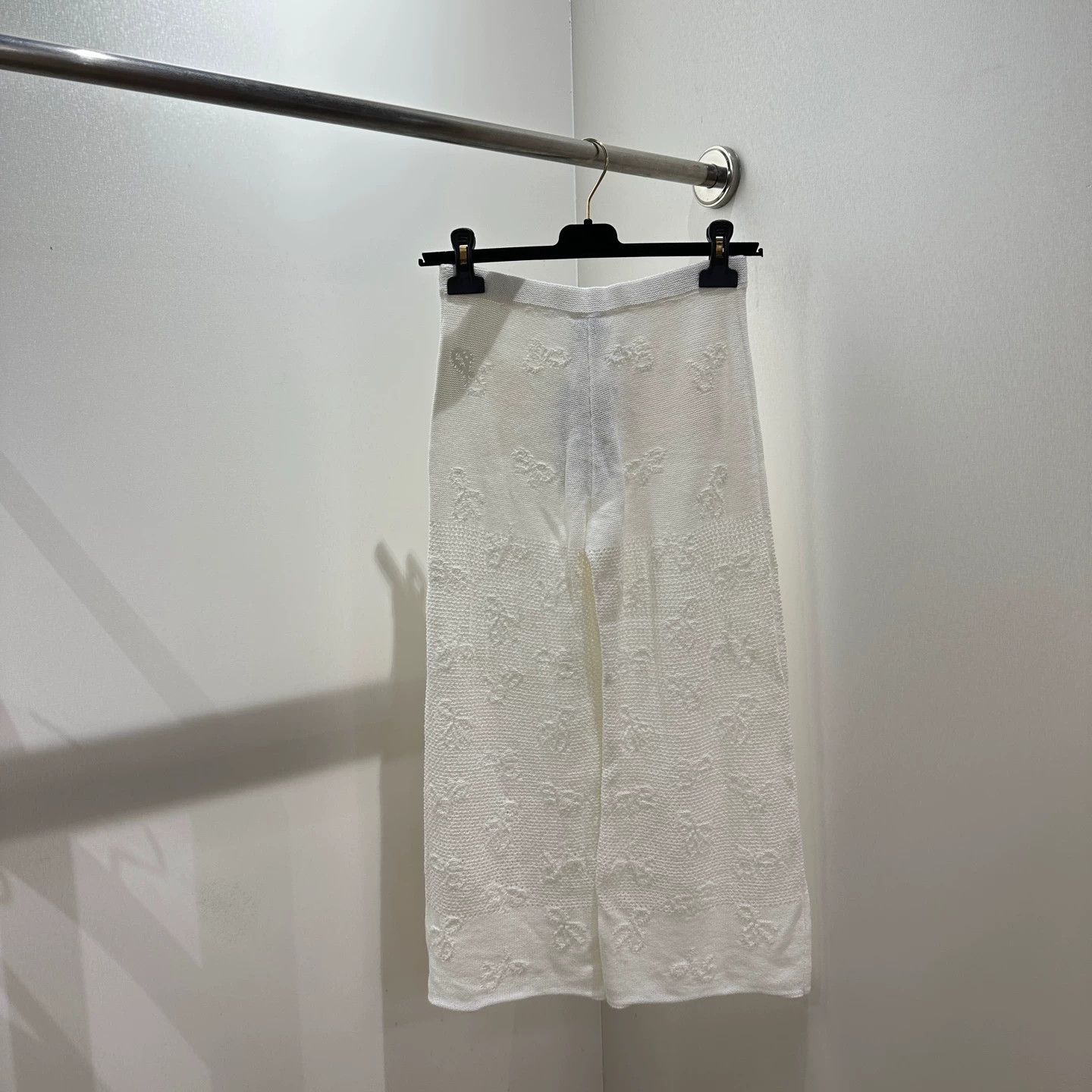 Chanel Chanel 24P May323 All-over Bow Openwork Knit Long Pants Size 25" / US 0 / IT 36 - 2 Thumbnail