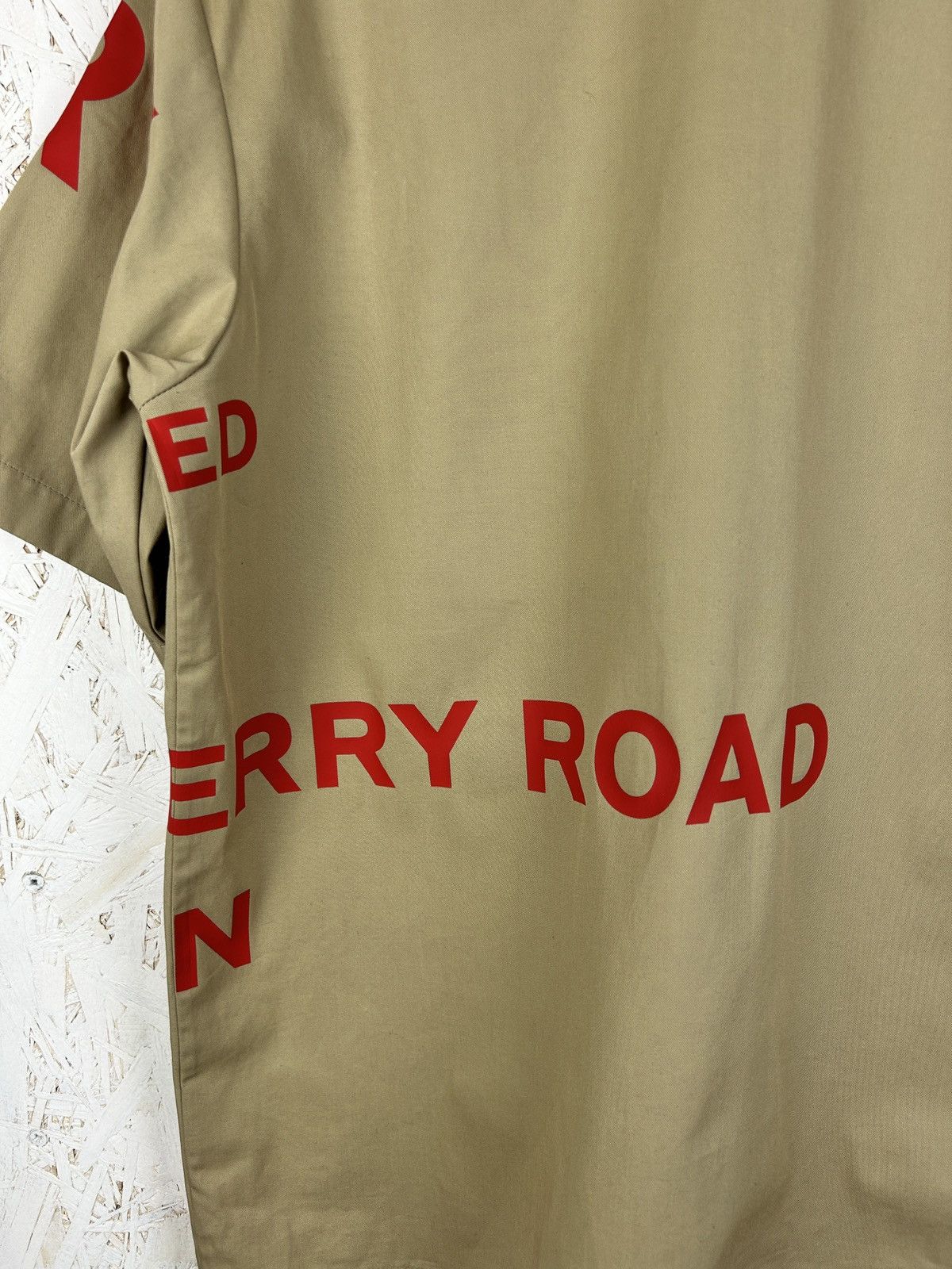 Burberry Burberry Logo Zip Short Sleeve Military Shirt Beige Size S / US 4 / IT 40 - 6 Thumbnail