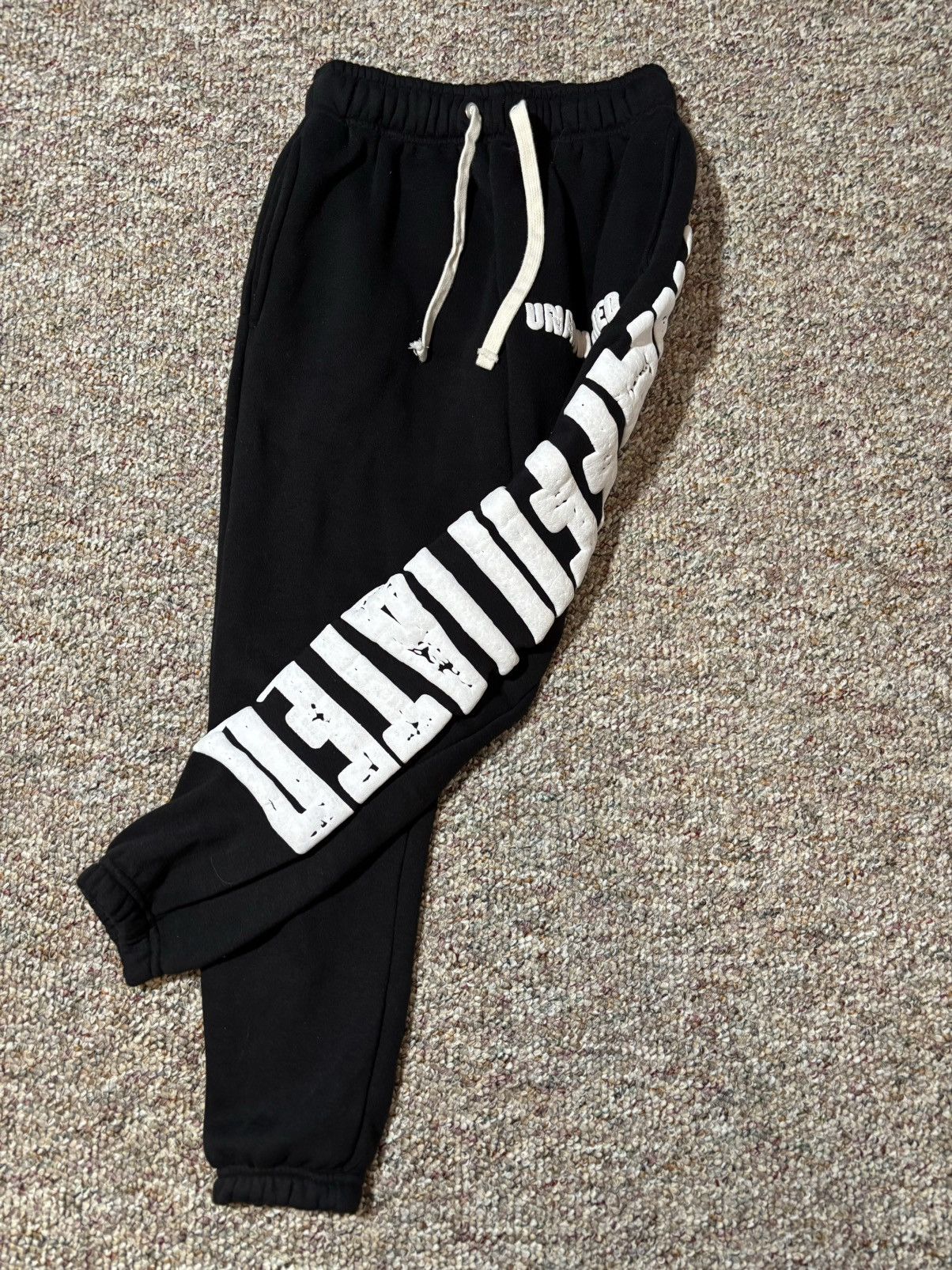 Other Unaffiliated Black Sweatpants Size US 32 / EU 48 - 2 Thumbnail