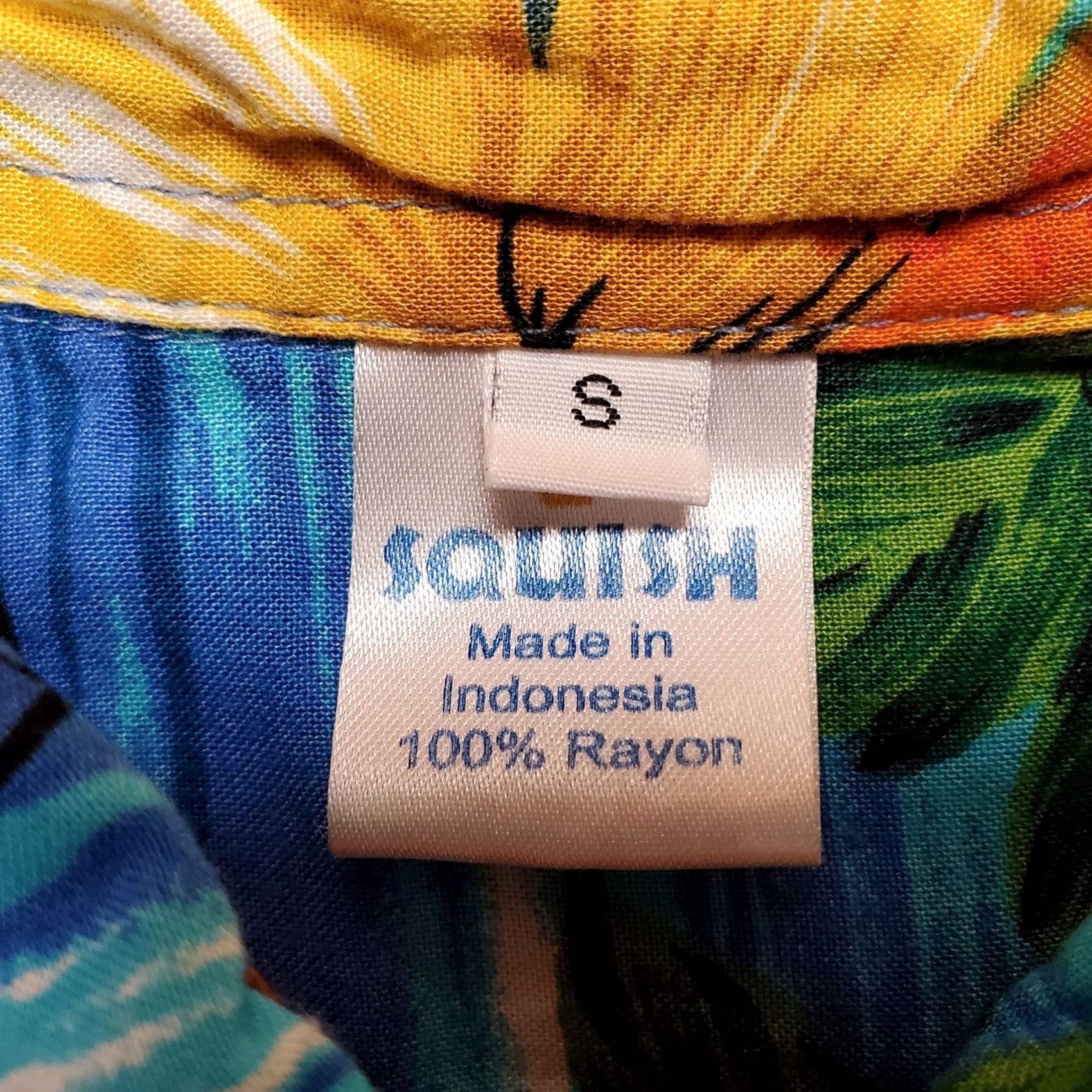 Vintage Squish Shirt Mens Small Blue Orange Hibiscus Palm Ocean Waves 100% Rayon Casual Shirt, Floral, Short Sleeve, Button-Up, Viscose, Mens Size US S / EU 44-46 / 1 - 3 Thumbnail