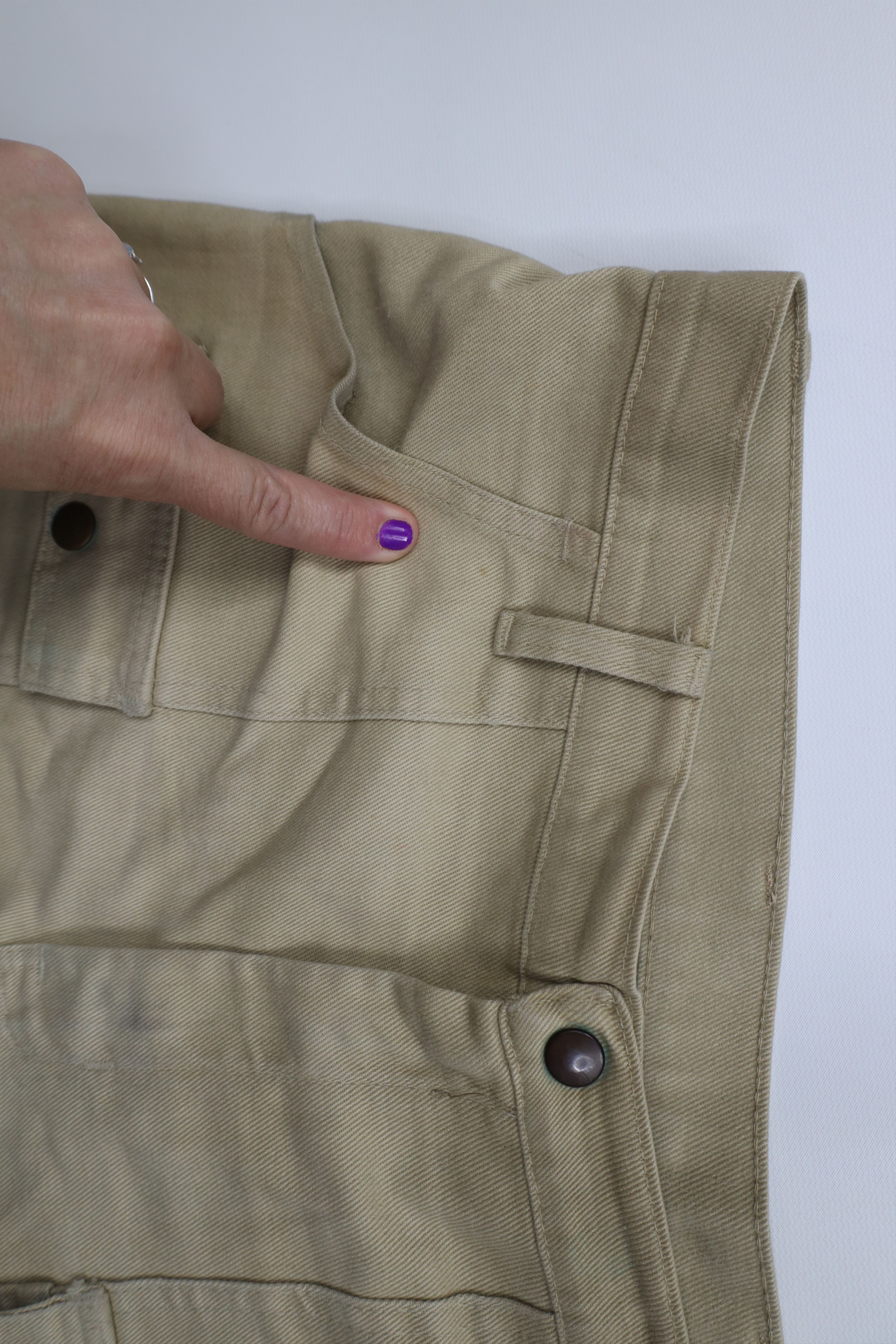 Vintage Vintage 70s Streetwear Knee Chino Short Shorts Beige USA Size US 34 / EU 50 - 7 Thumbnail