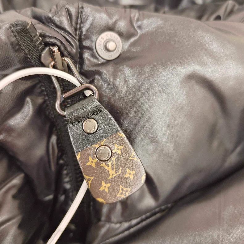 Louis Vuitton Louis Vuitton Black windproof down jacket with lining jack Size XXS / US 00 / IT 34 - 6 Thumbnail